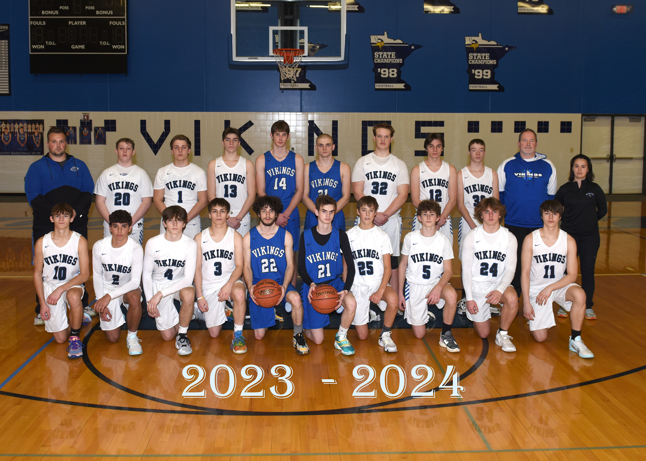 Varsity Boys Basketball Team 2022-2023