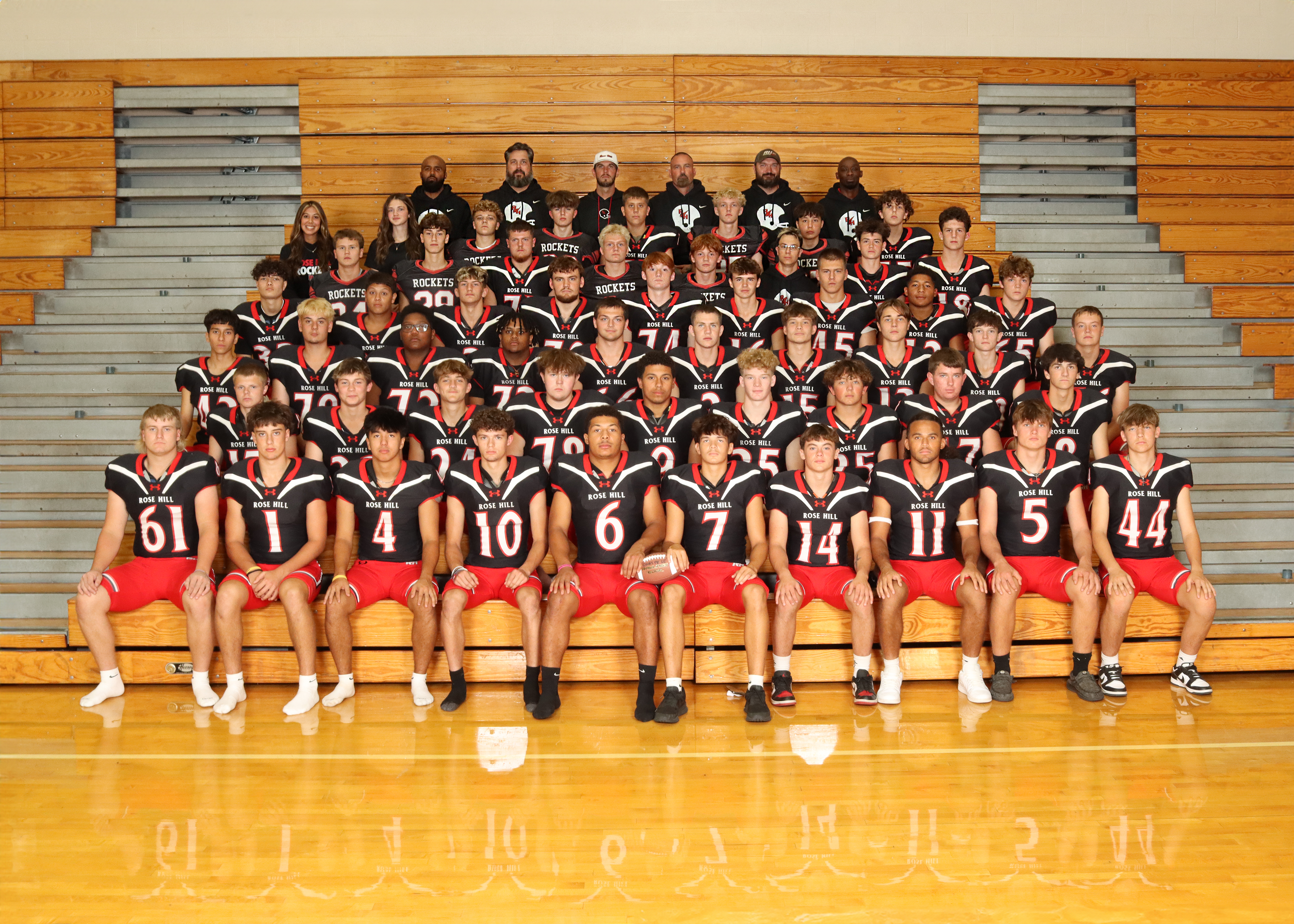 2025 Football team photo