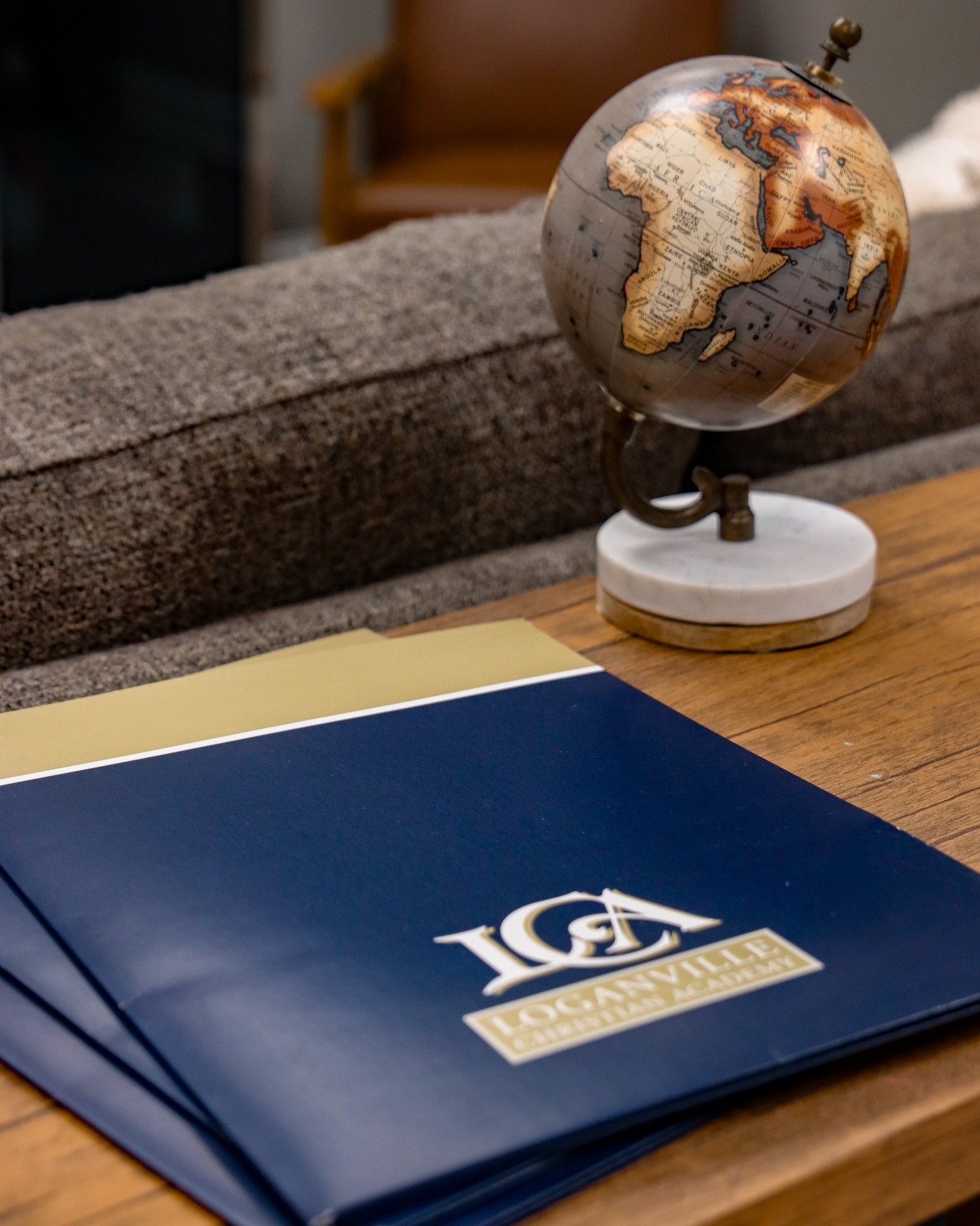 Folders and a globe