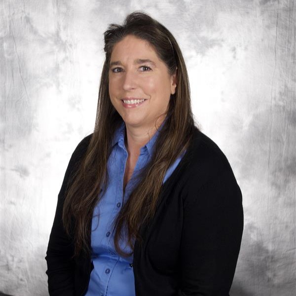 laura dart principal headshot 