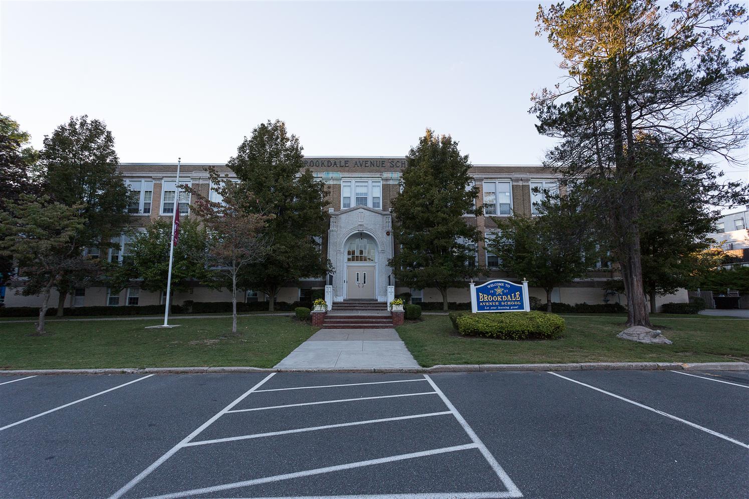 Brookdale Avenue School