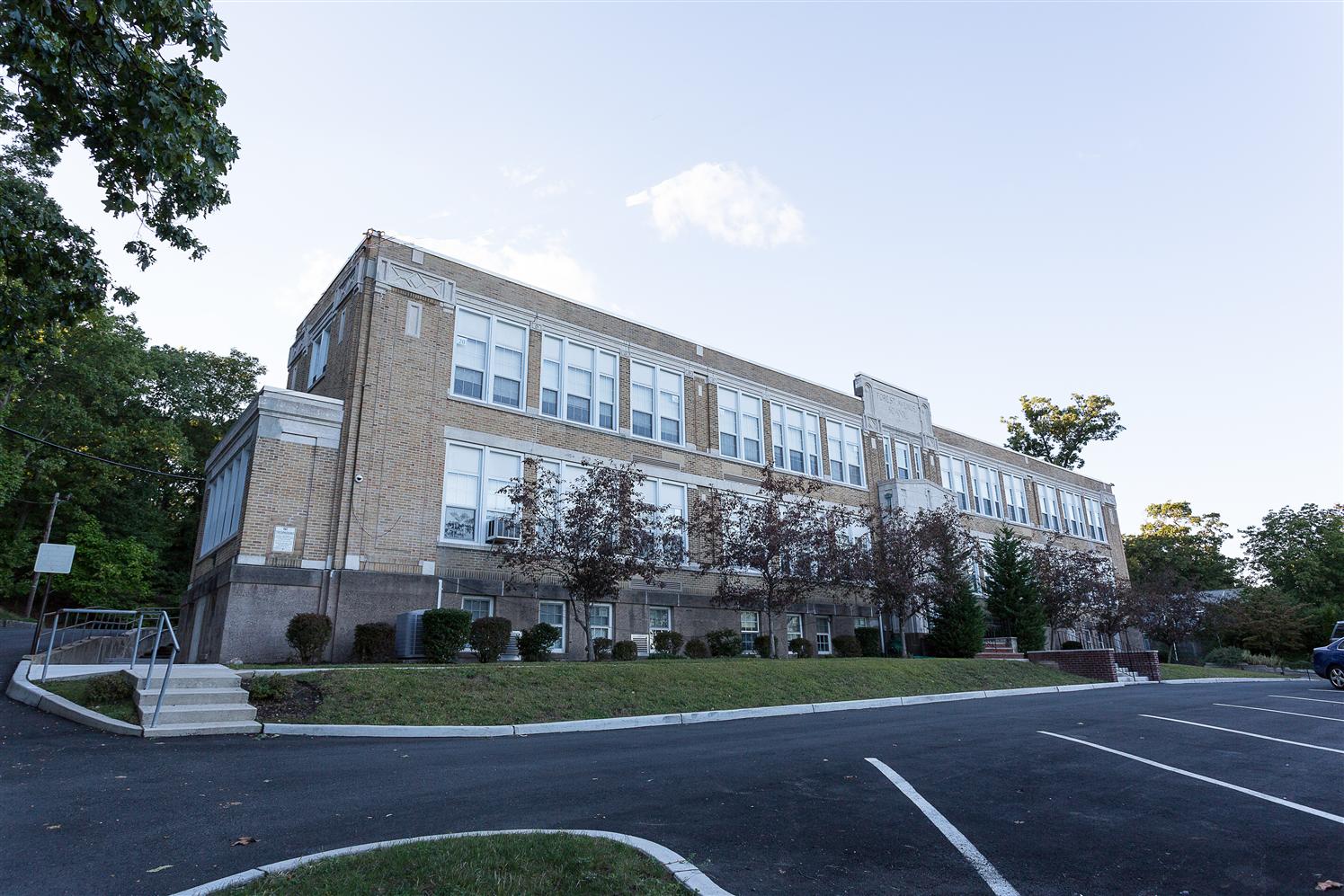 Forest Avenue School