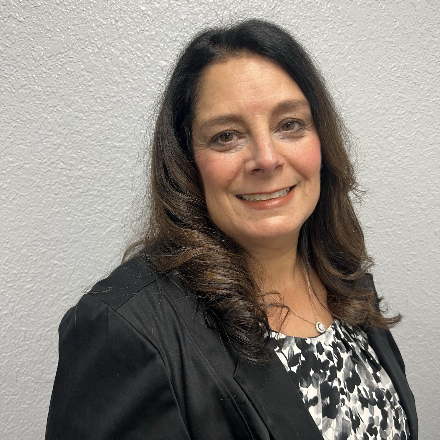 Lydia Sierra, Principal