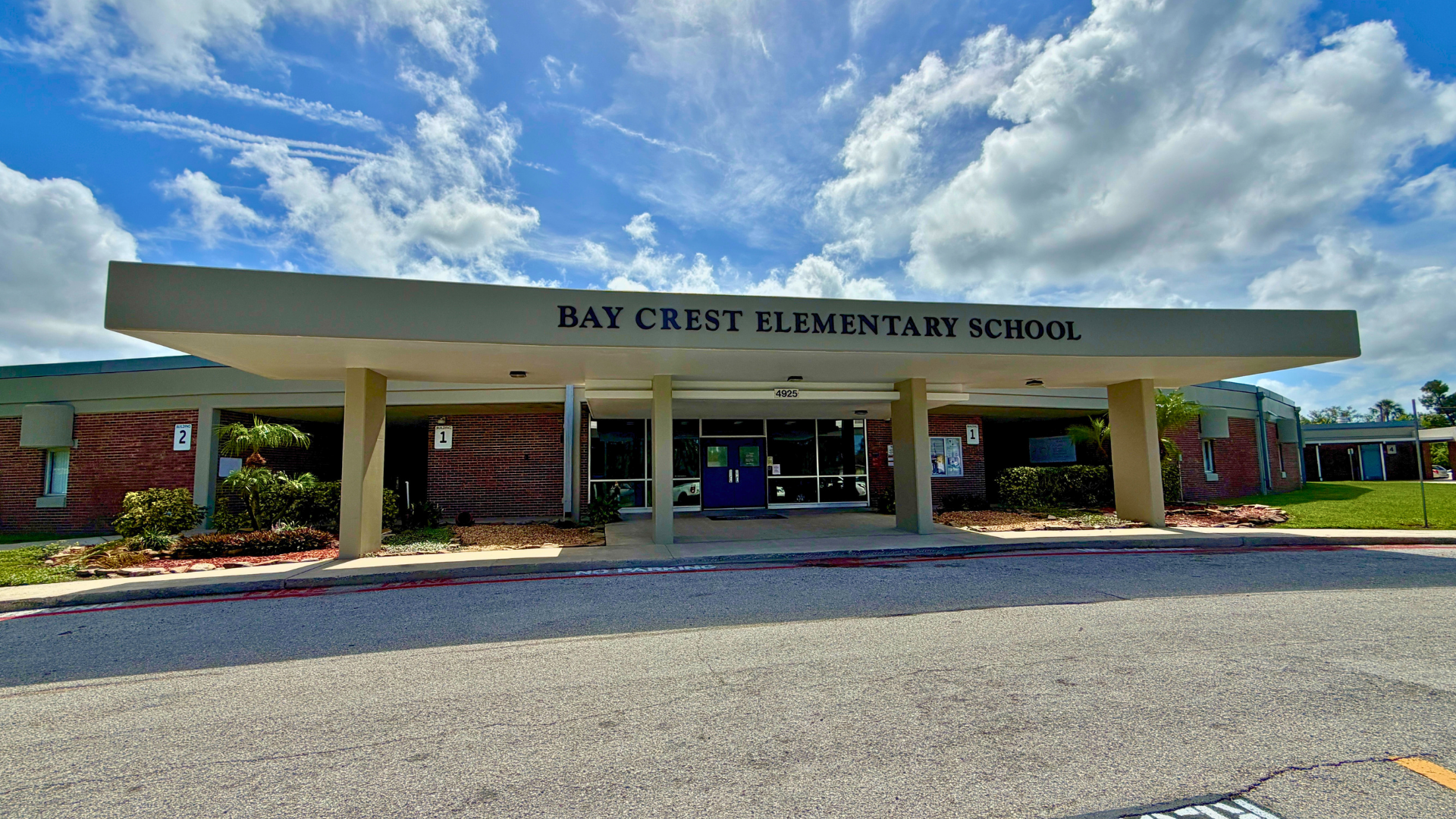 Front of Bay Crest Elementary School