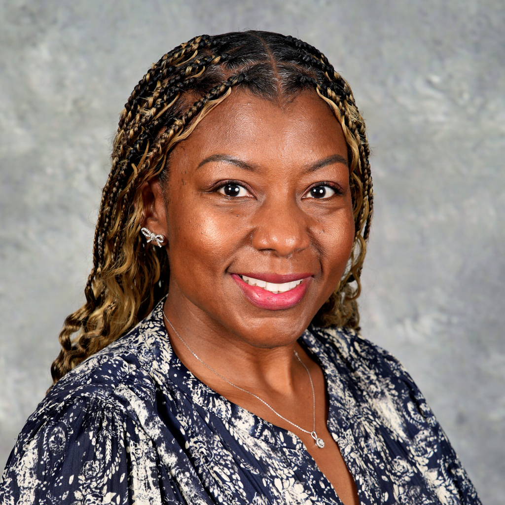 Tamethea Simmons, Principal