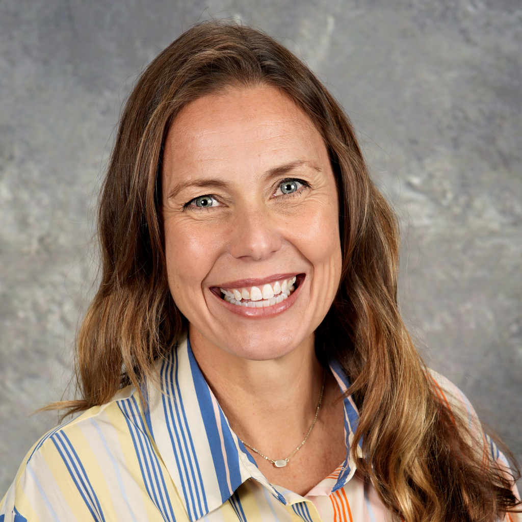 Corrie Heidt , Principal