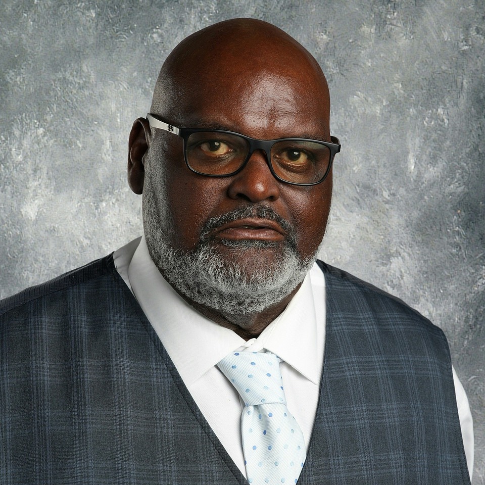 Artis Gambrell, principal