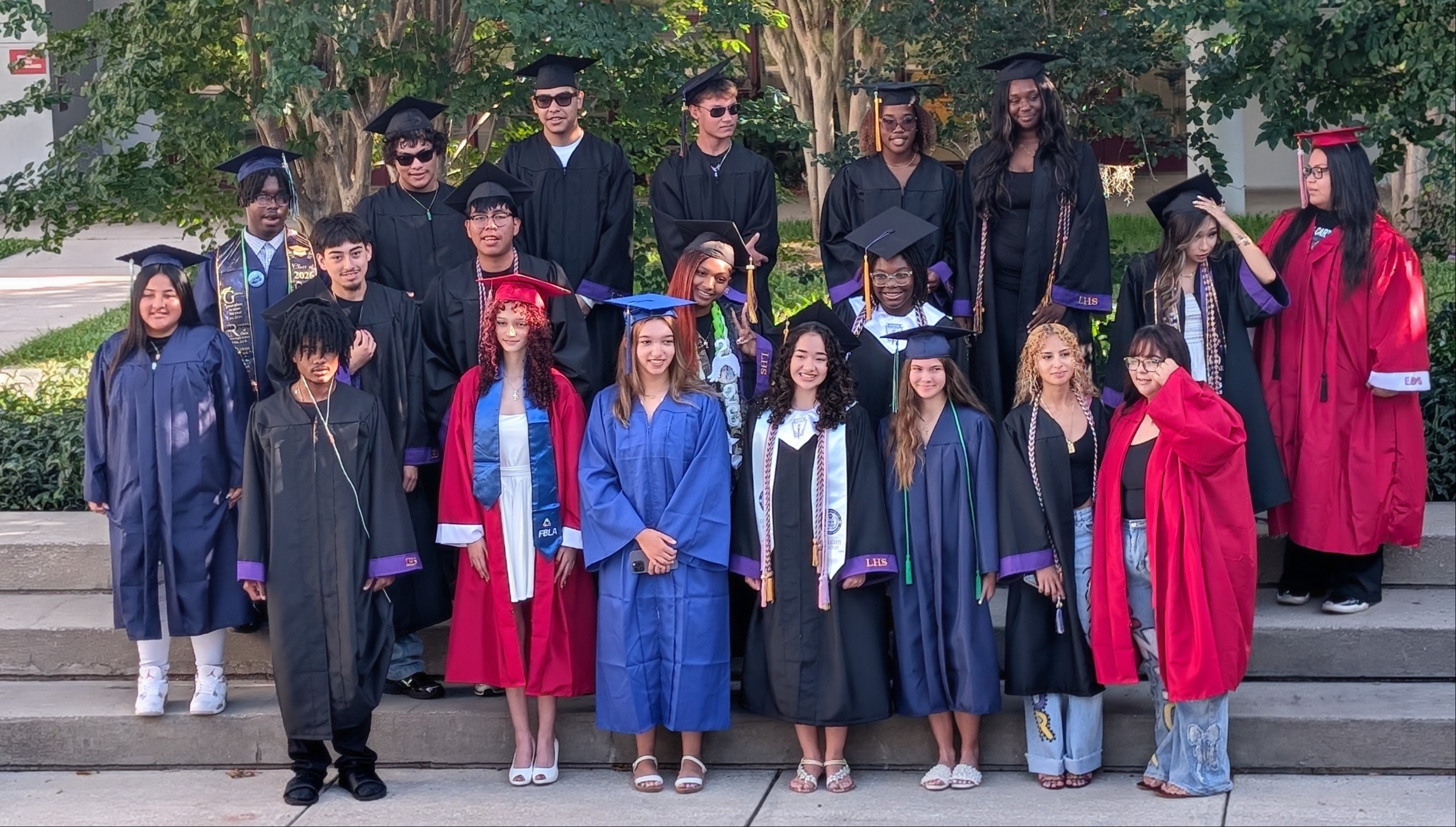 Picture of 2026 seniors that went to Cypress Creek Elementary