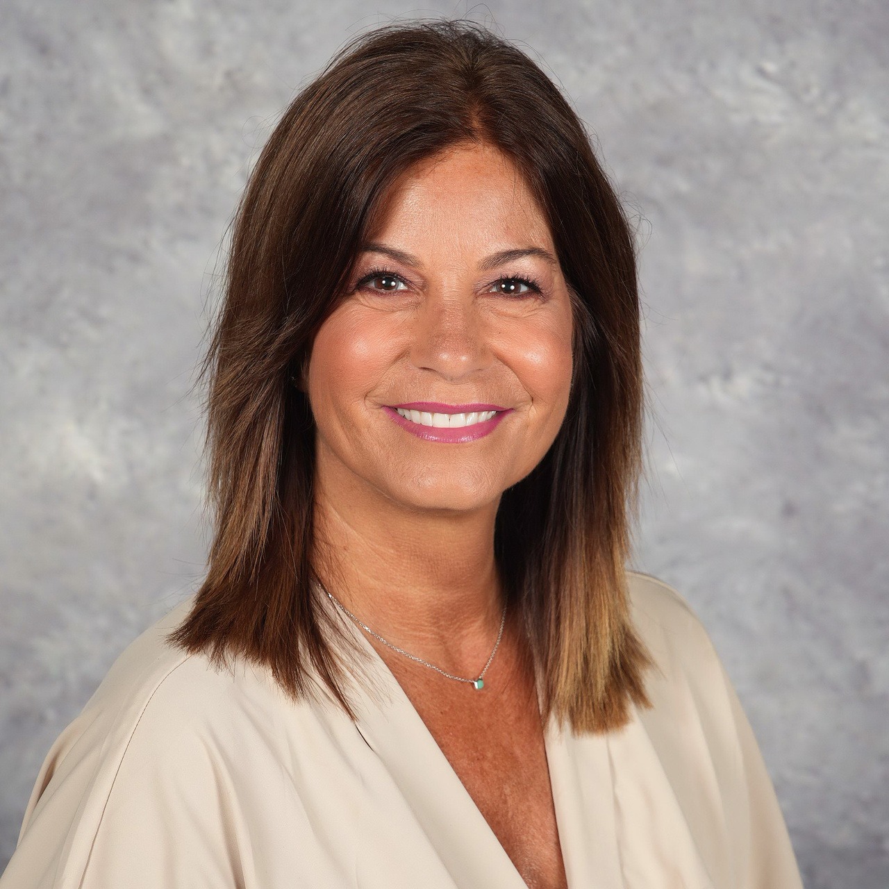 Alesha Looper, Principal