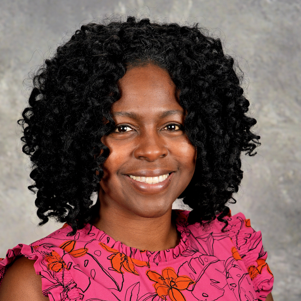 Carmen Sheffield, Principal