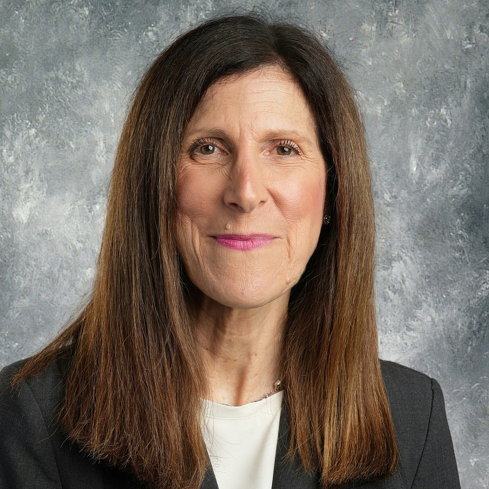 Denisa Savino, Principal