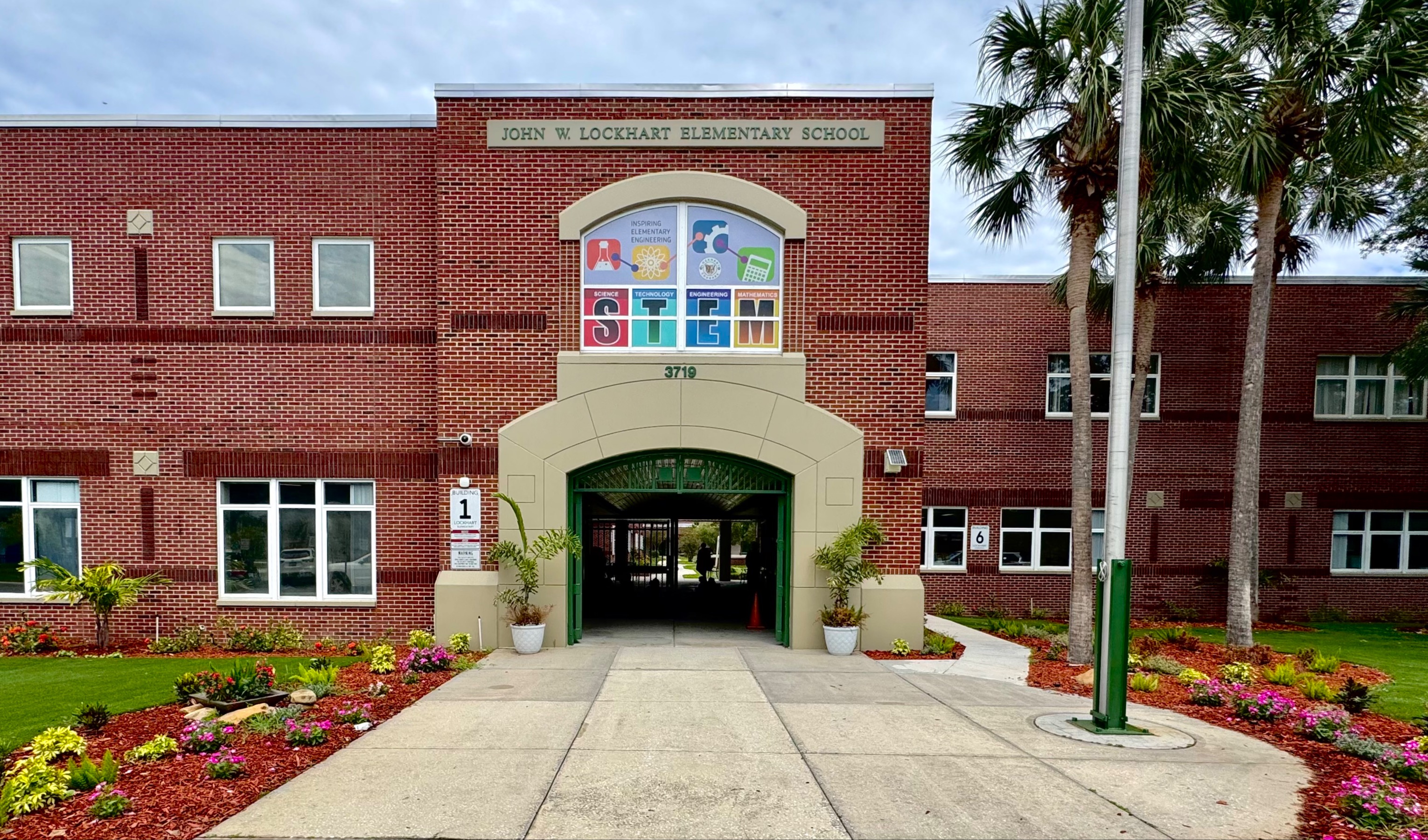 Welcome to Lockhart Elementary School!