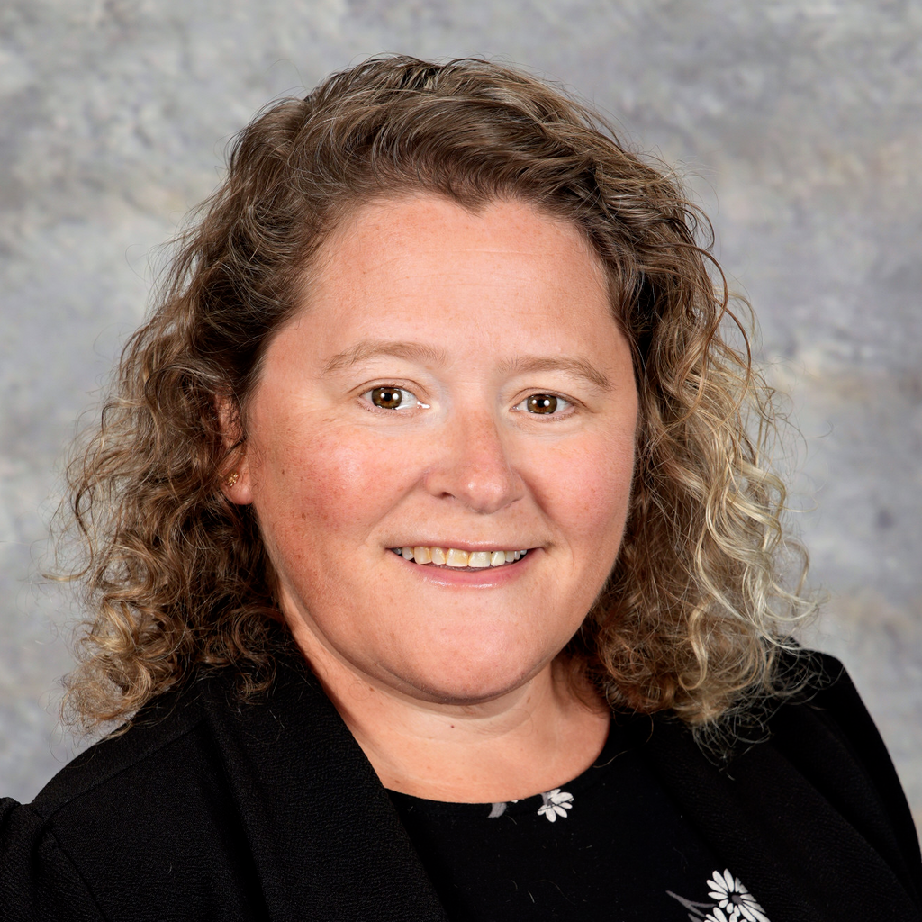 Sara Schwanzl, Principal
