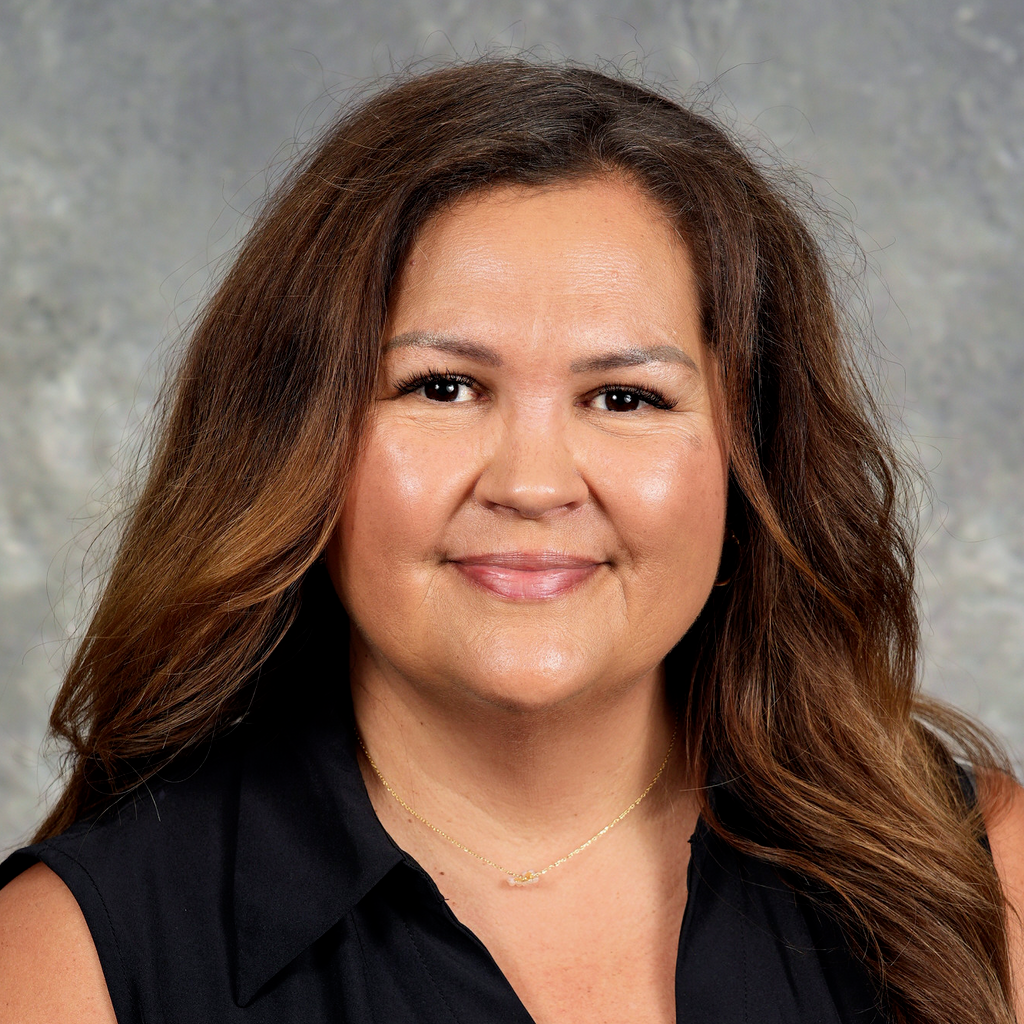 Michelle Perez, Principal