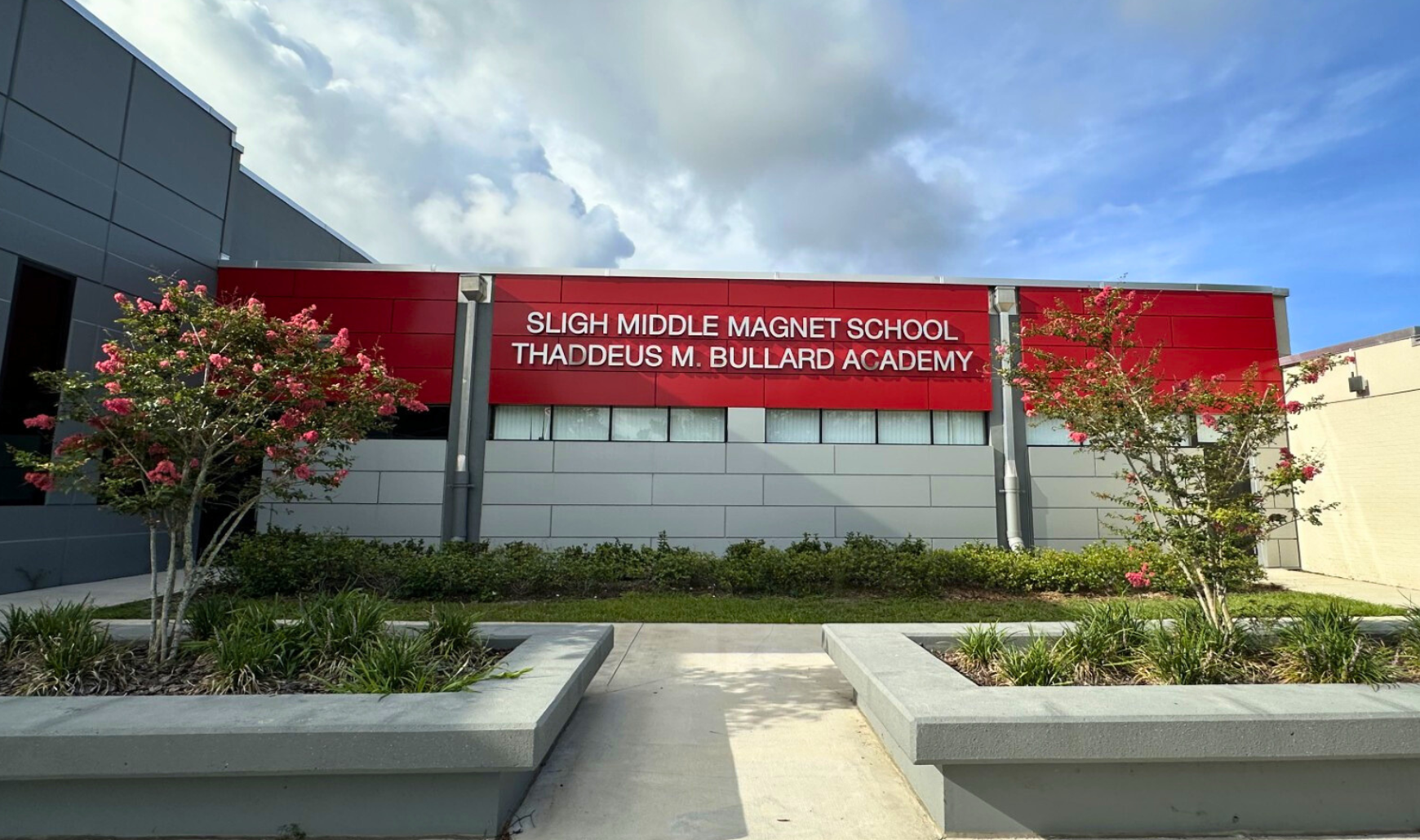 Welcome to Sligh Middle School!
