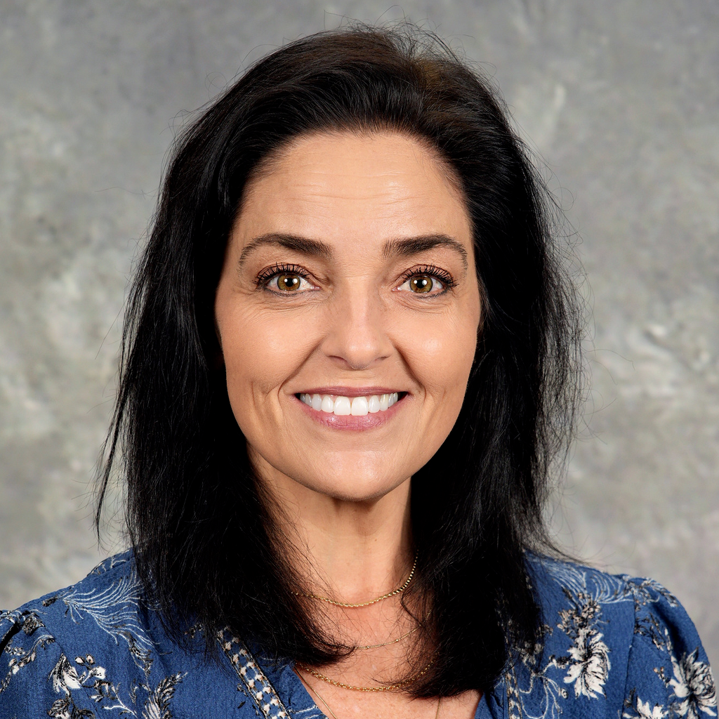 Angela Gluth, Principal