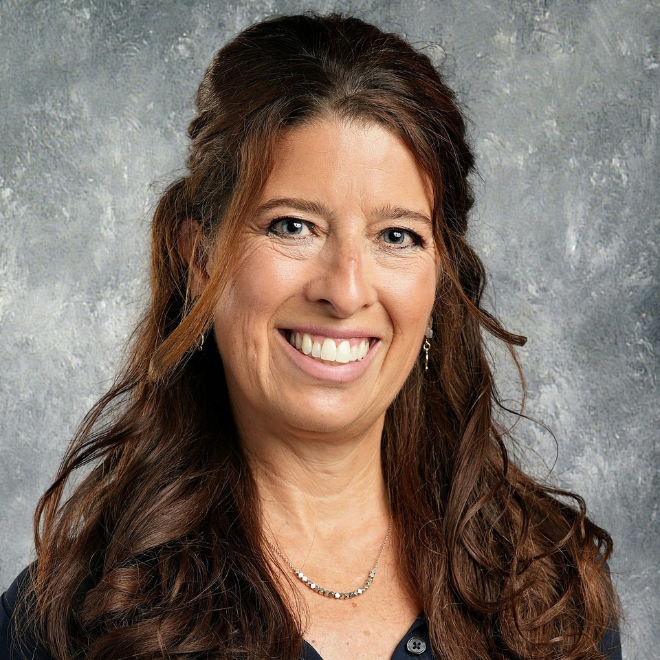Cassandra Smallen, Principal