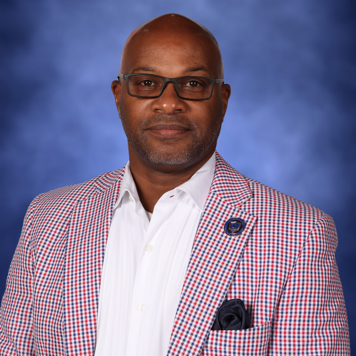 Lamarr Buggs, Principal