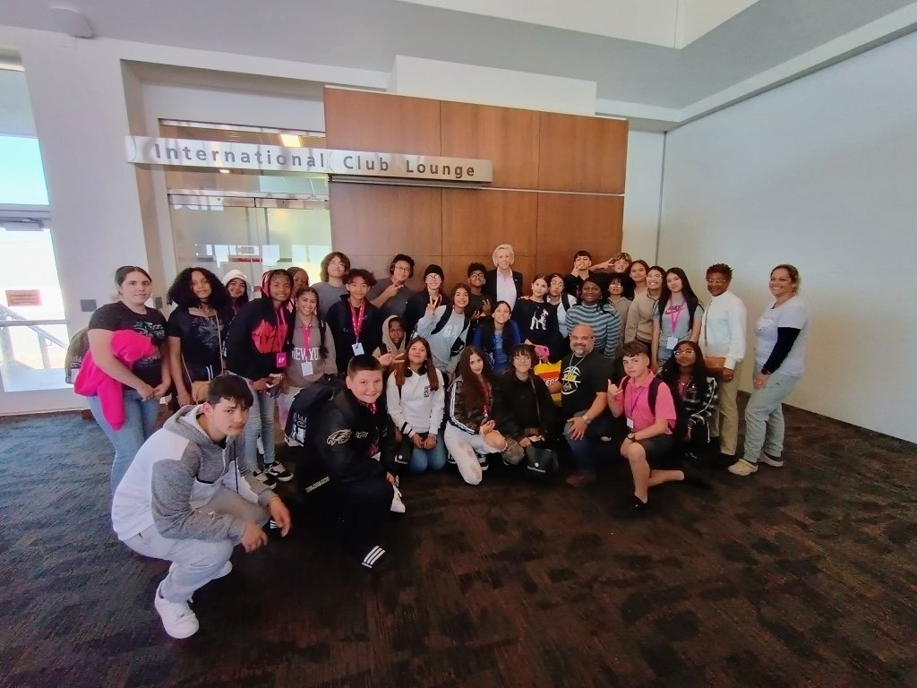 A group of students and teachers