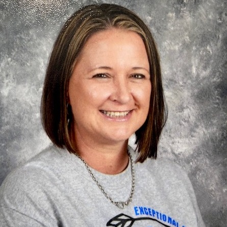 Cara Yacinich, Principal