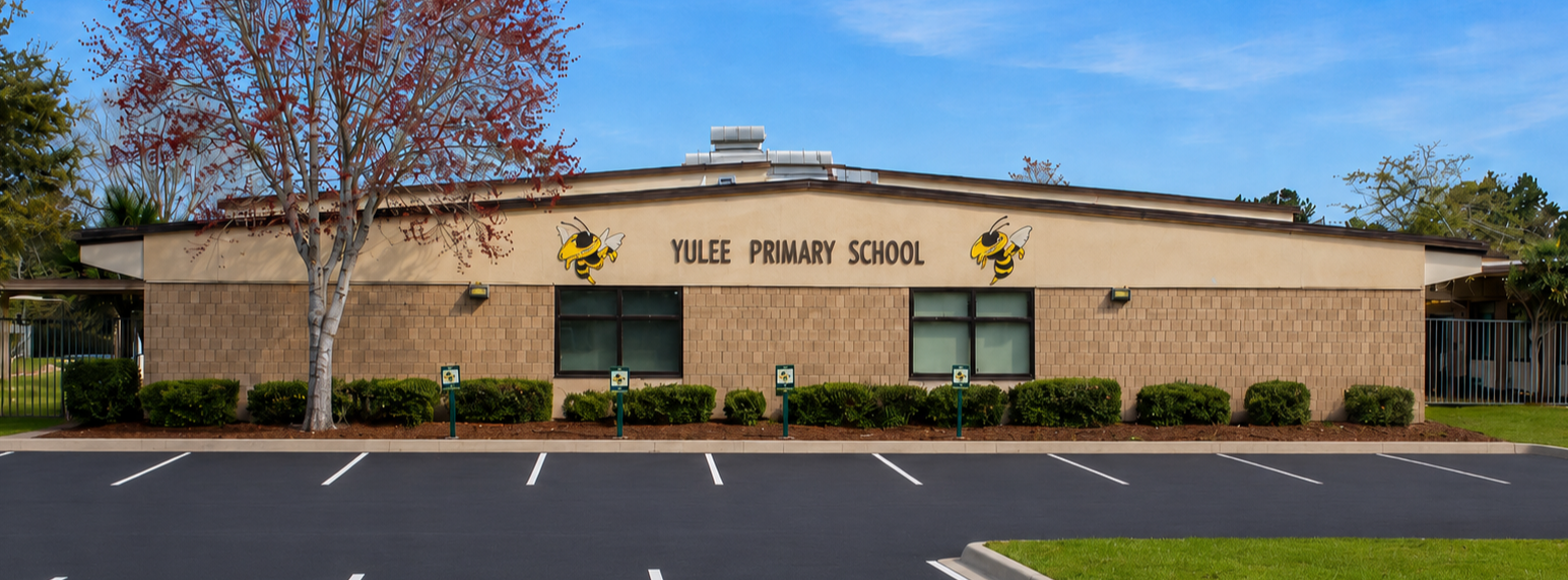 Front exterior of Yulee Primary School building.