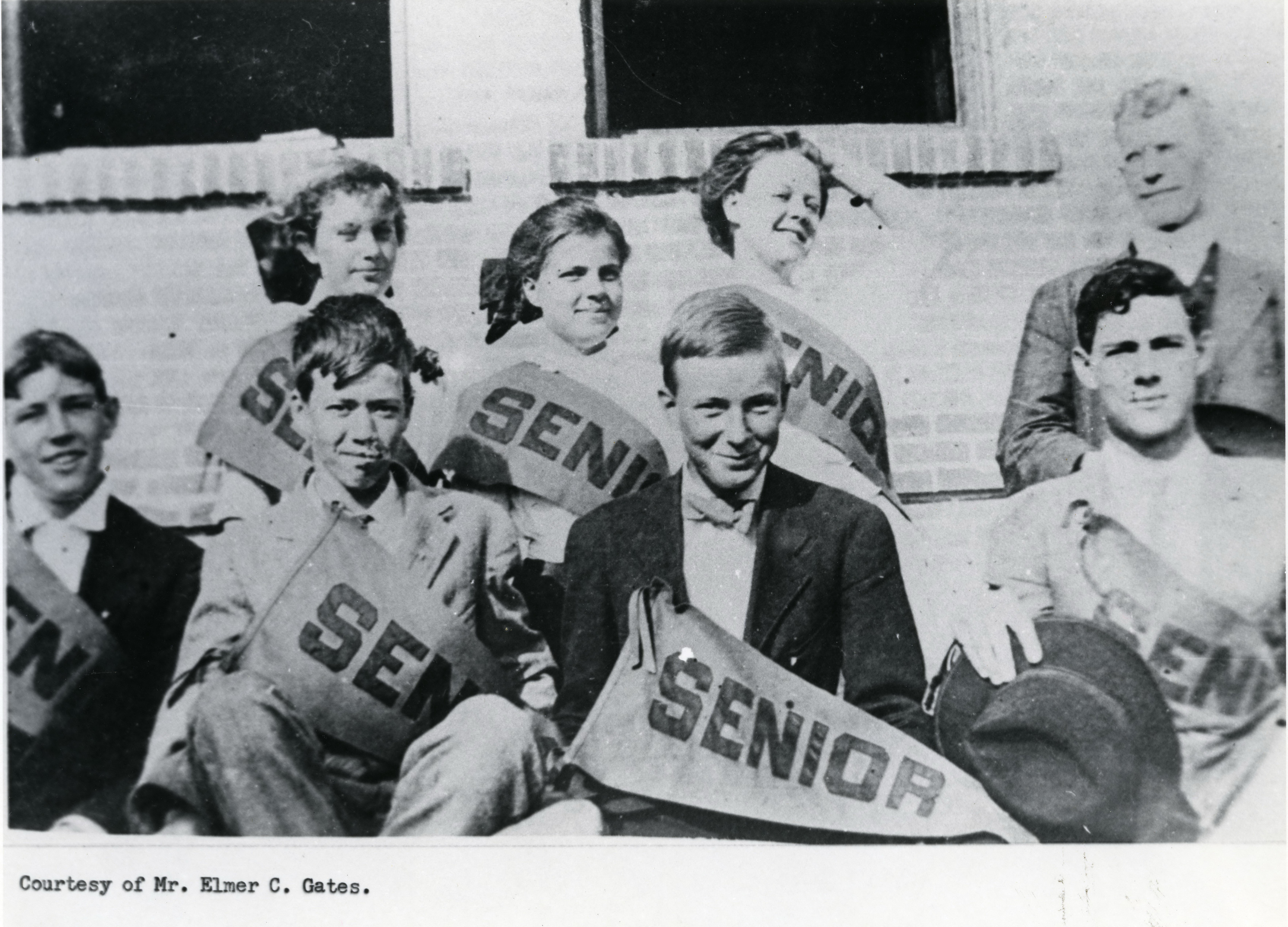 Alvin High School Seniors from the 1940s