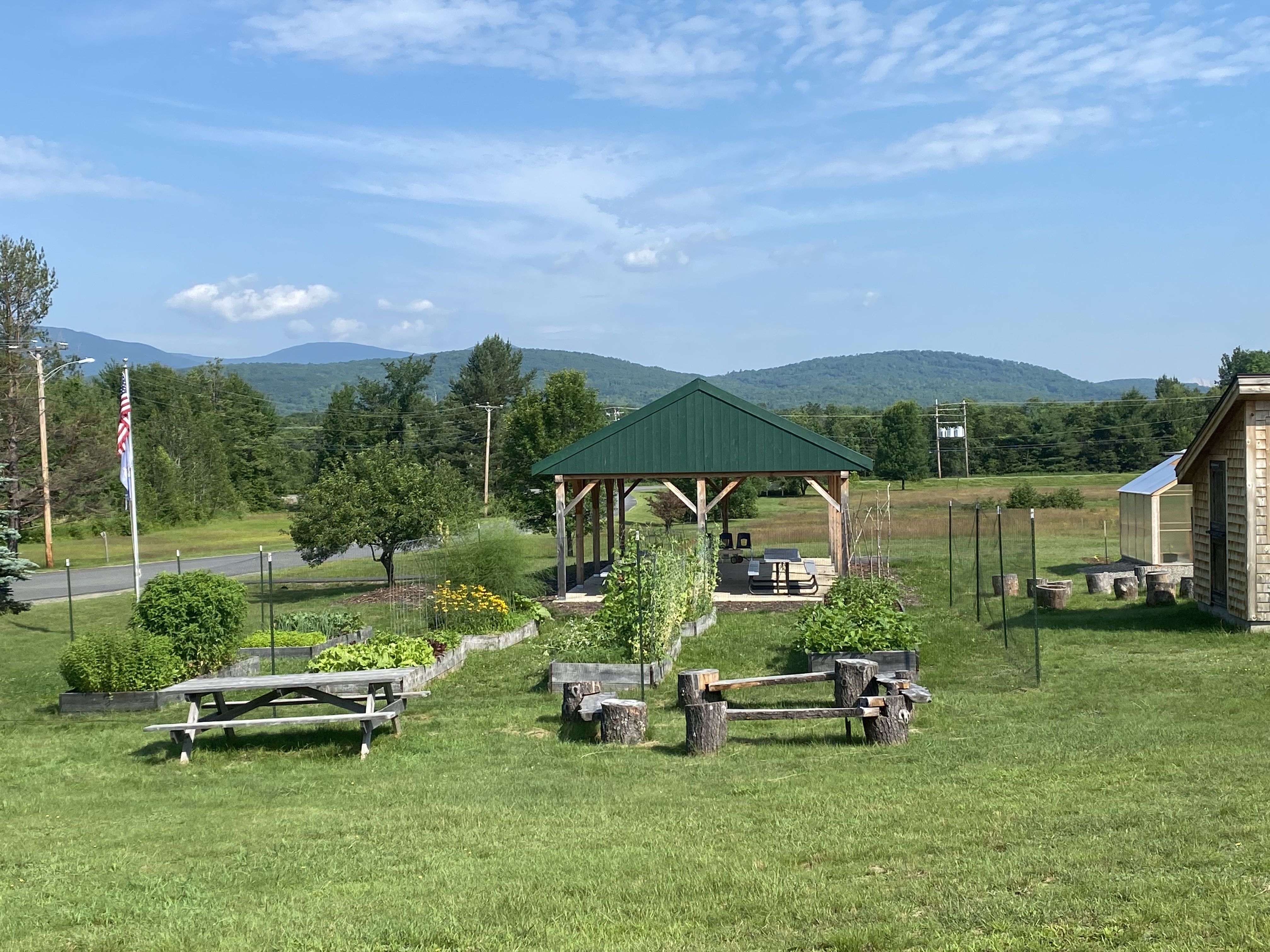 Outdoor garden and classroom at KES
