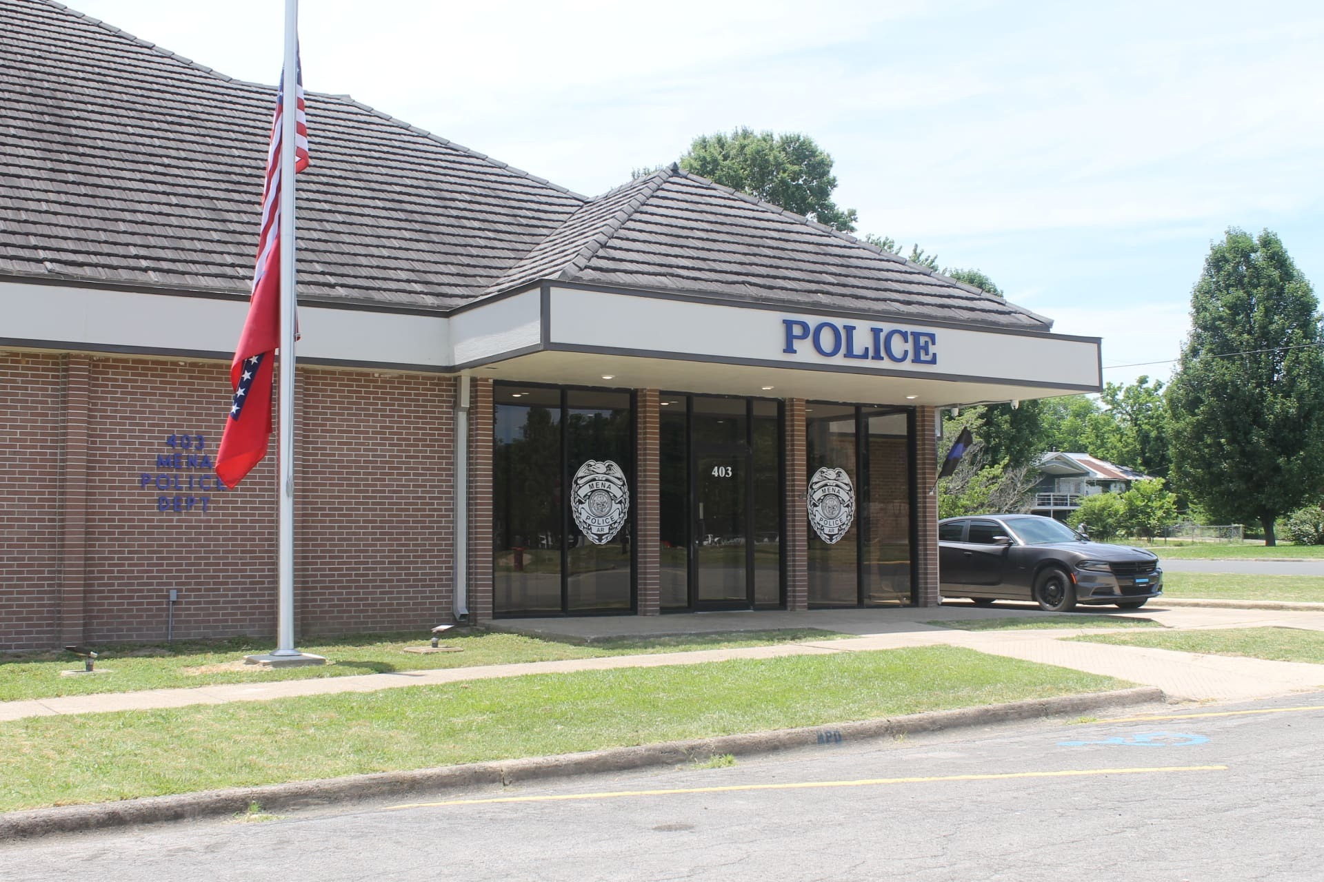 Mena police department building