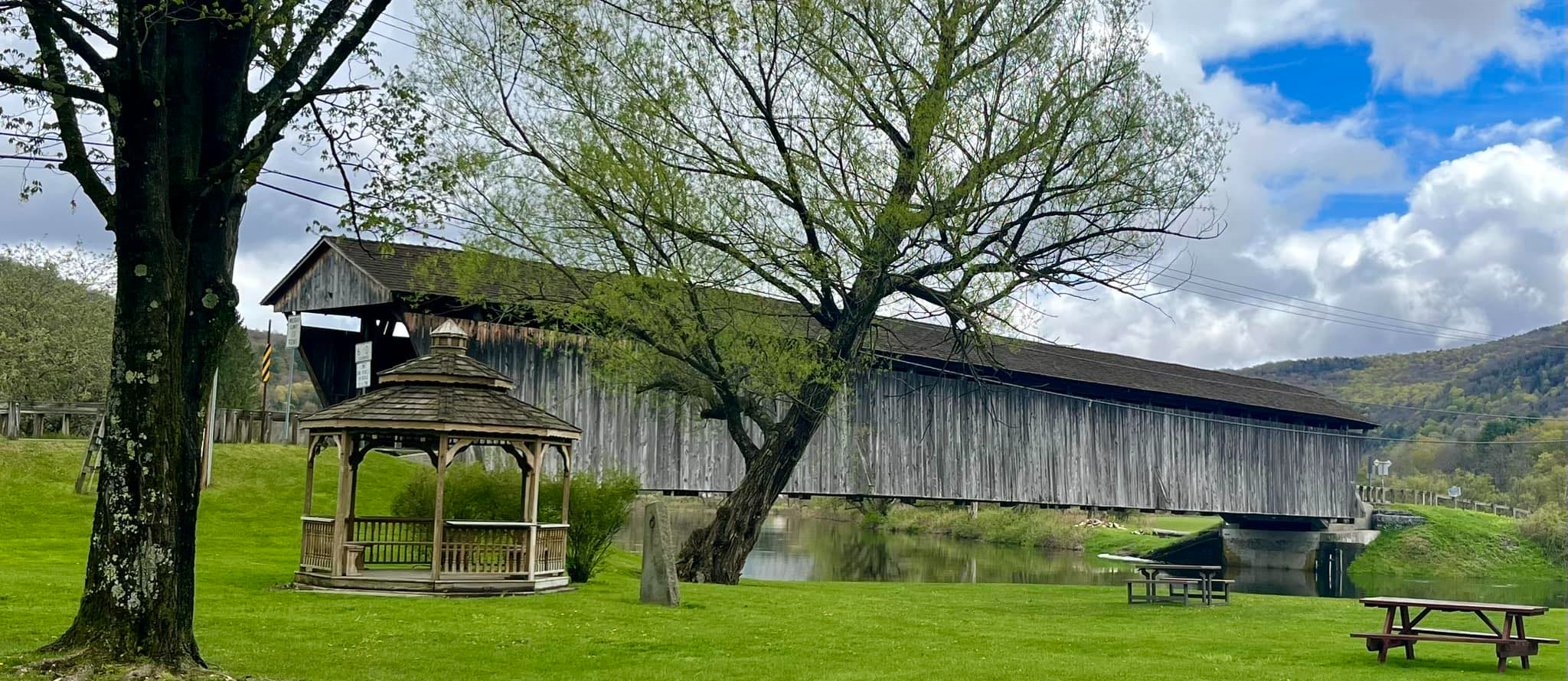 Picture of wooden river bridge