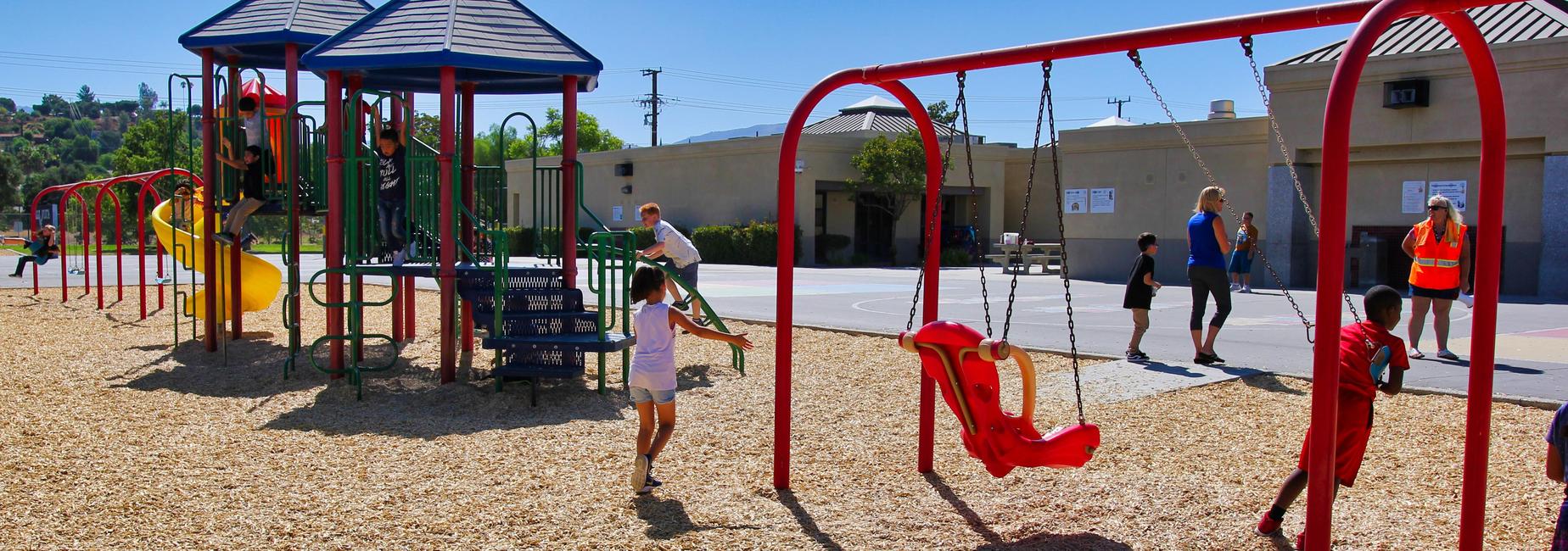 valle vista students on playground