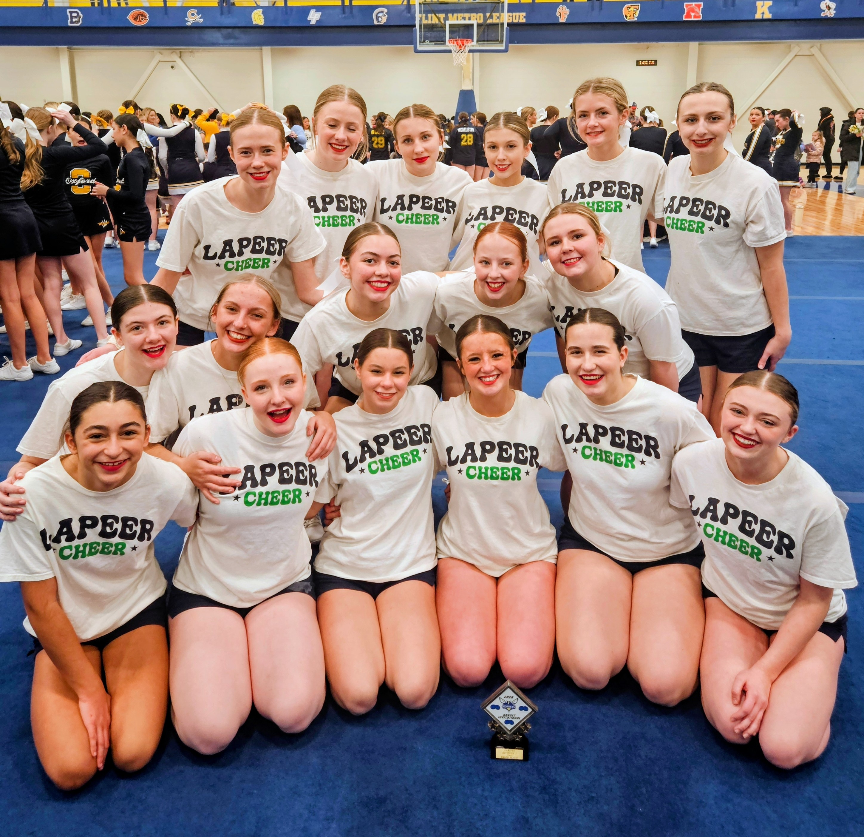 Lapeer cheerleaders pose for a group photo