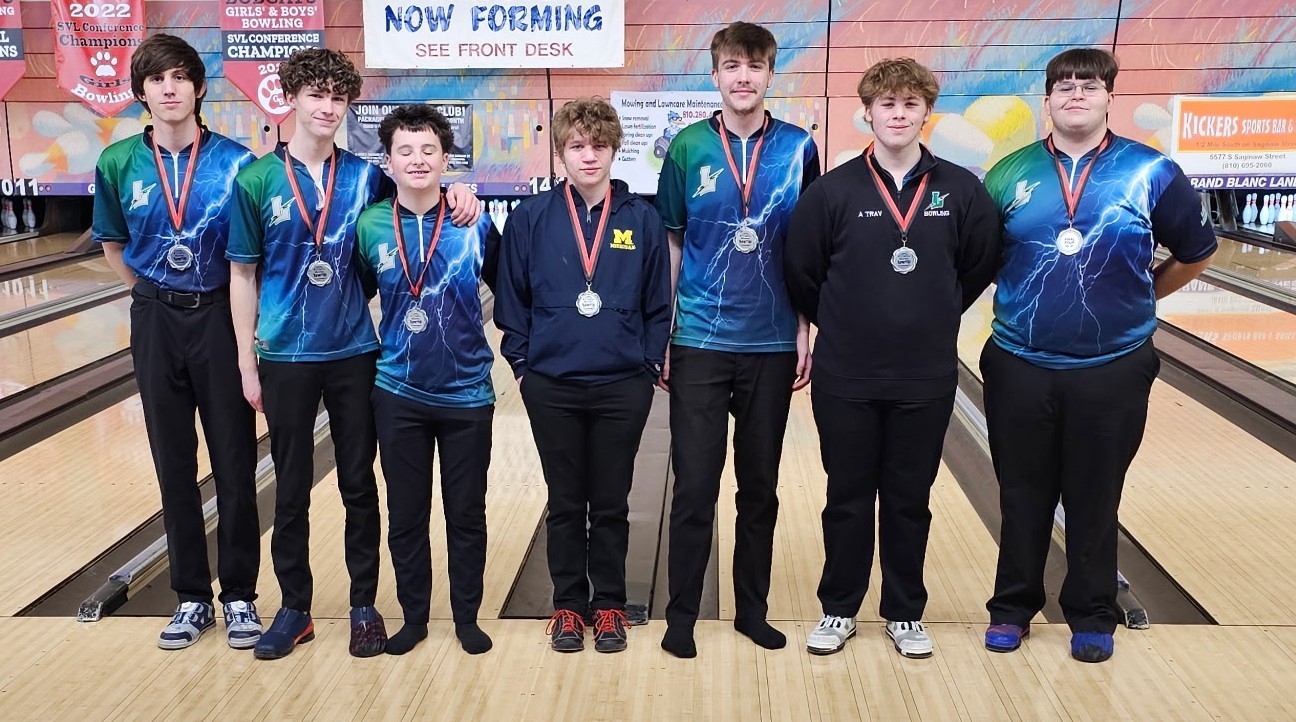 Lapeer boys bowling team