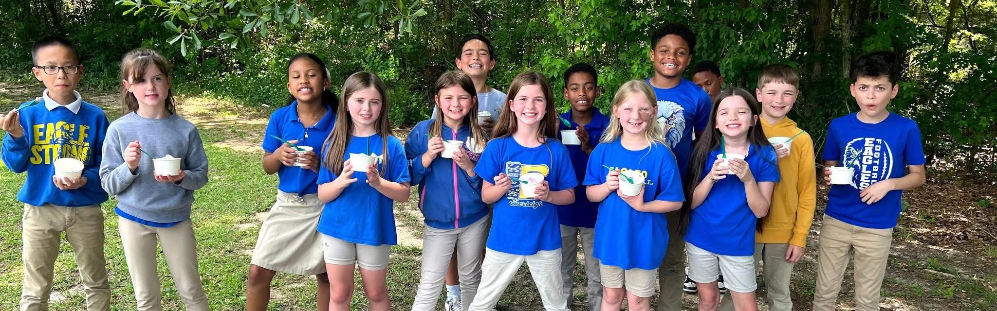 Group of students outside eating ice cream