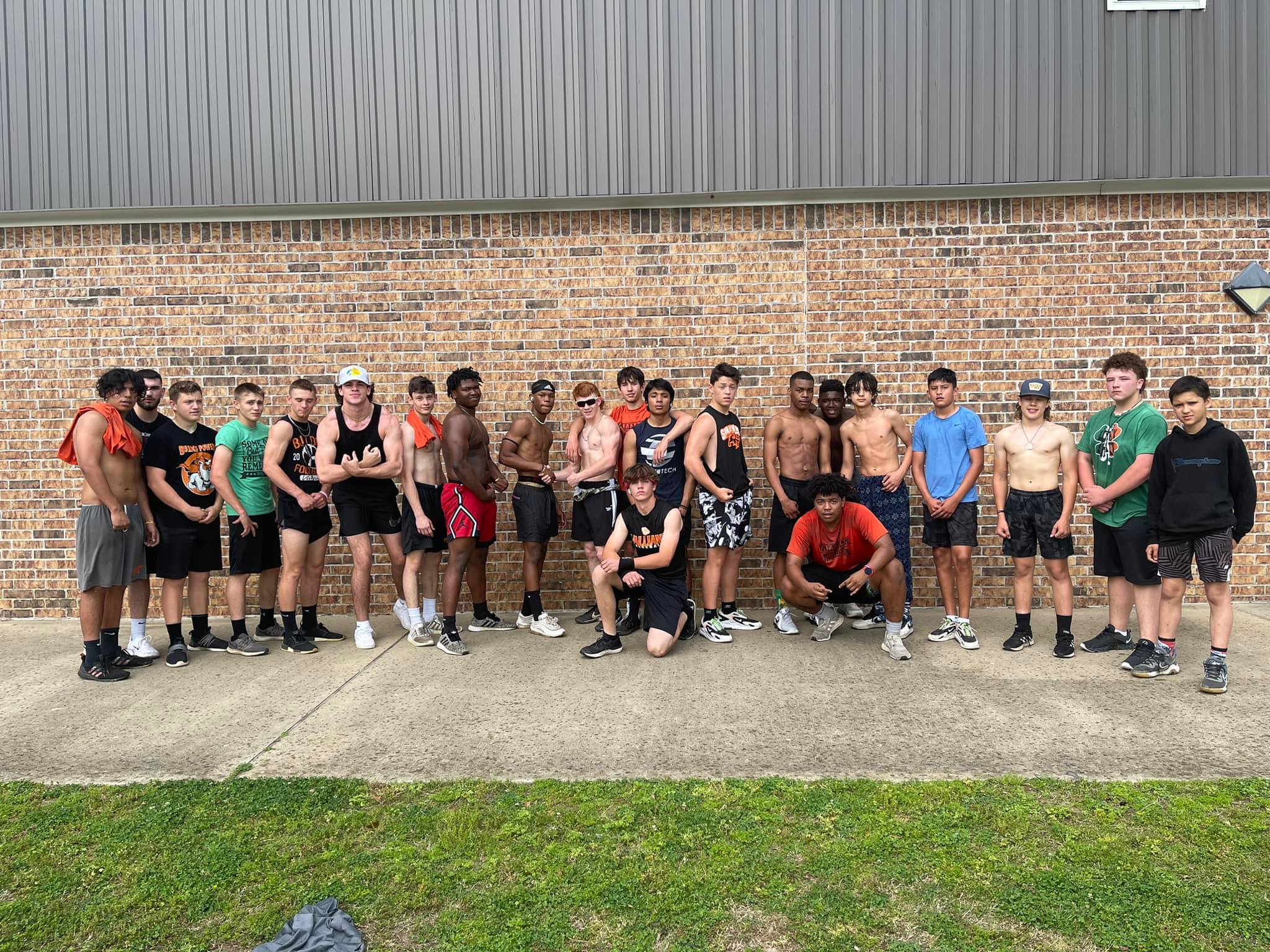 FOOTBALL Valliant Schools