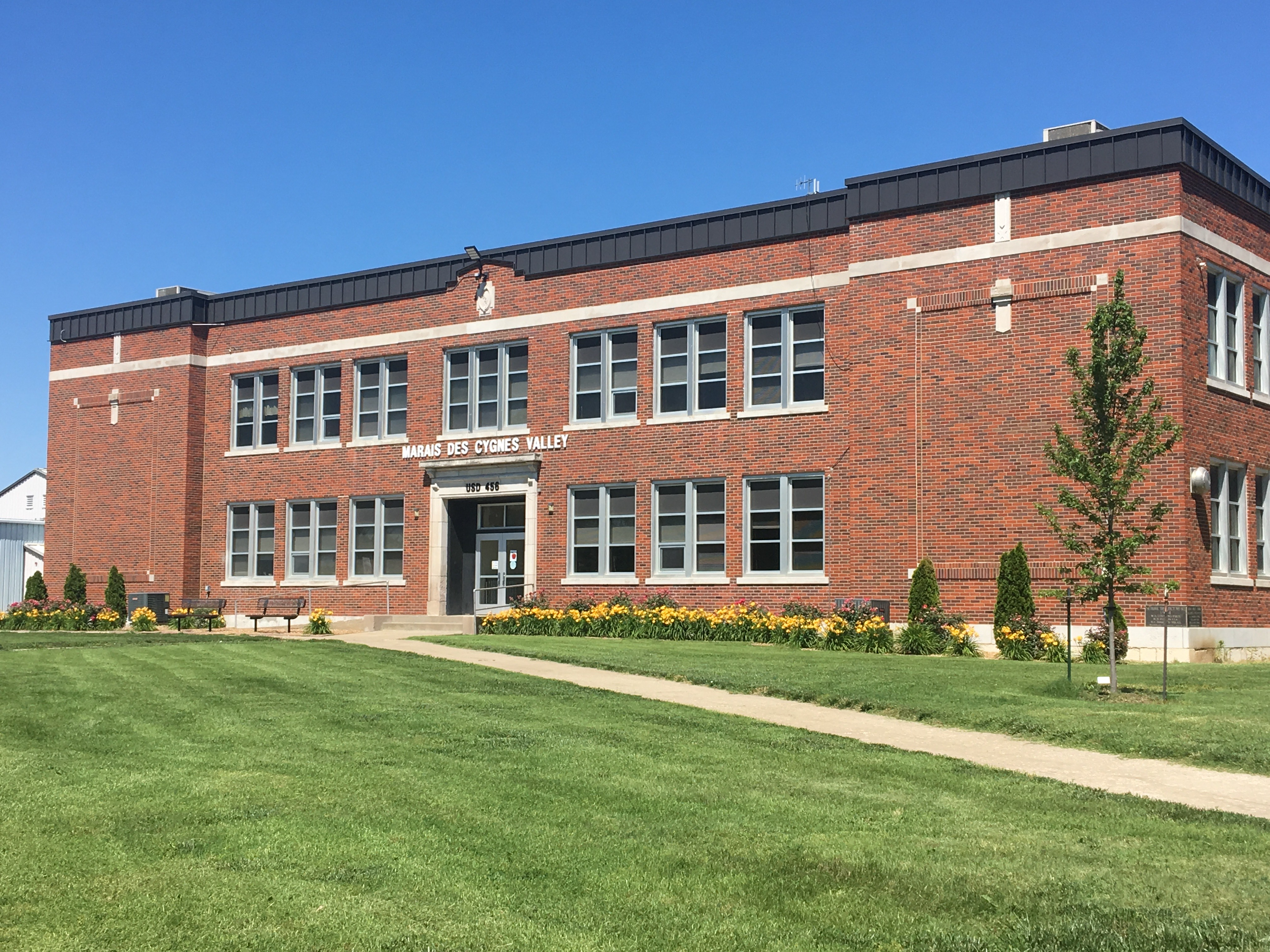 Photo of front of high school building