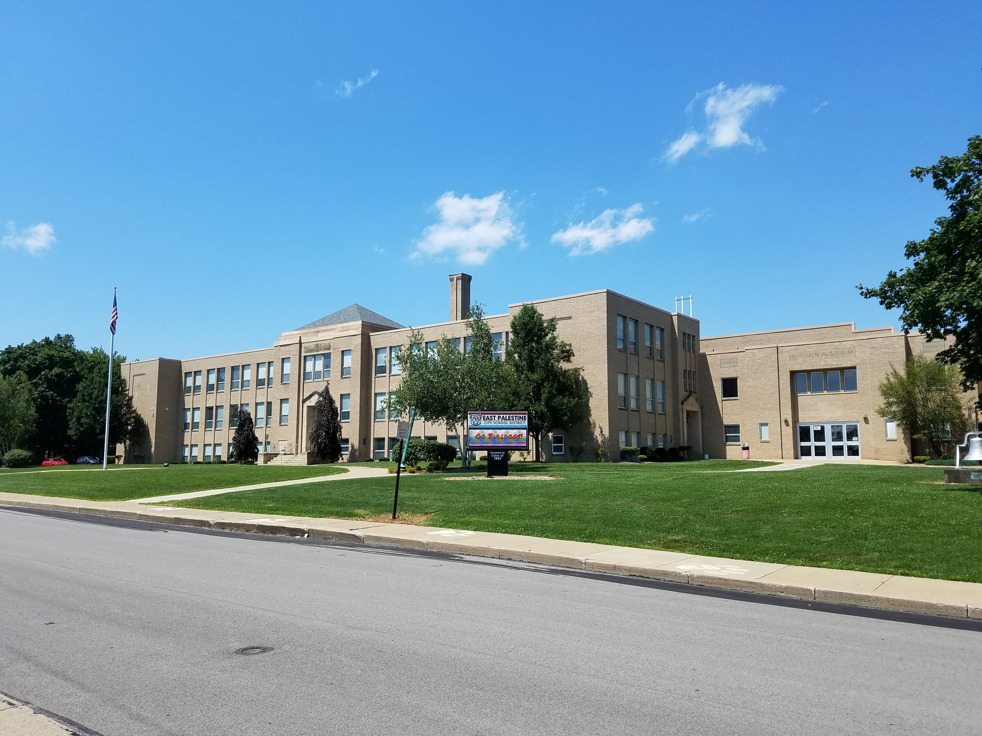 East palestine high school building