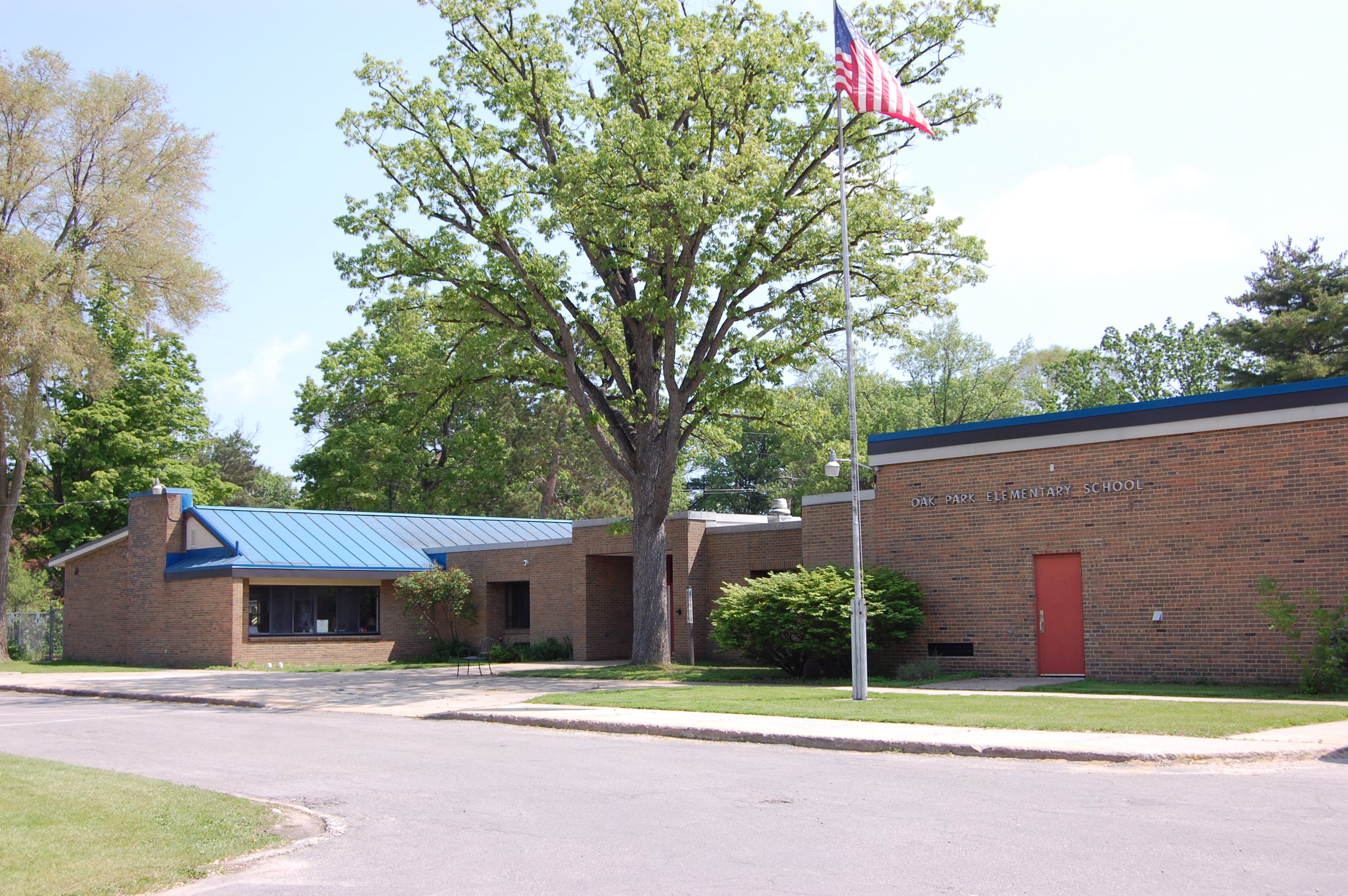Exterior image of North Ed Bridgeway  at Oak Park
