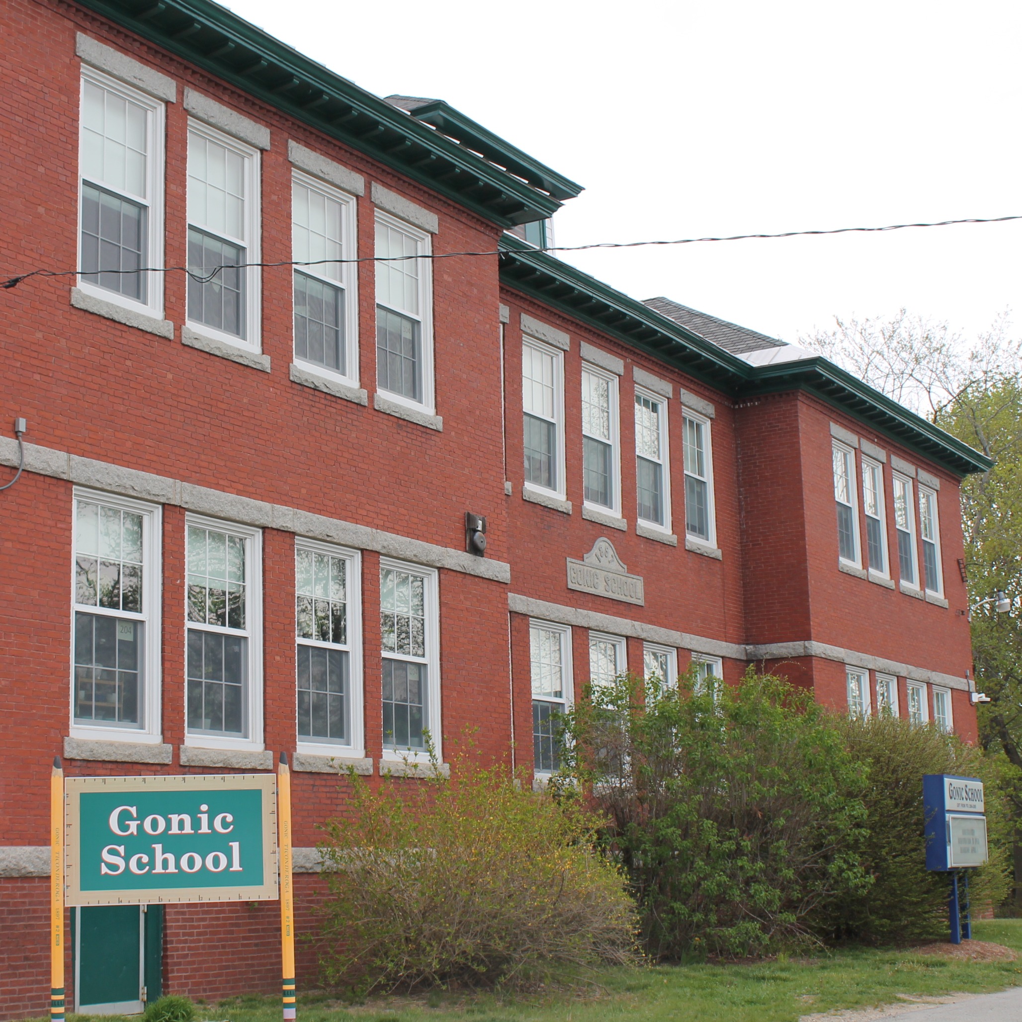 Photo of Gonic School