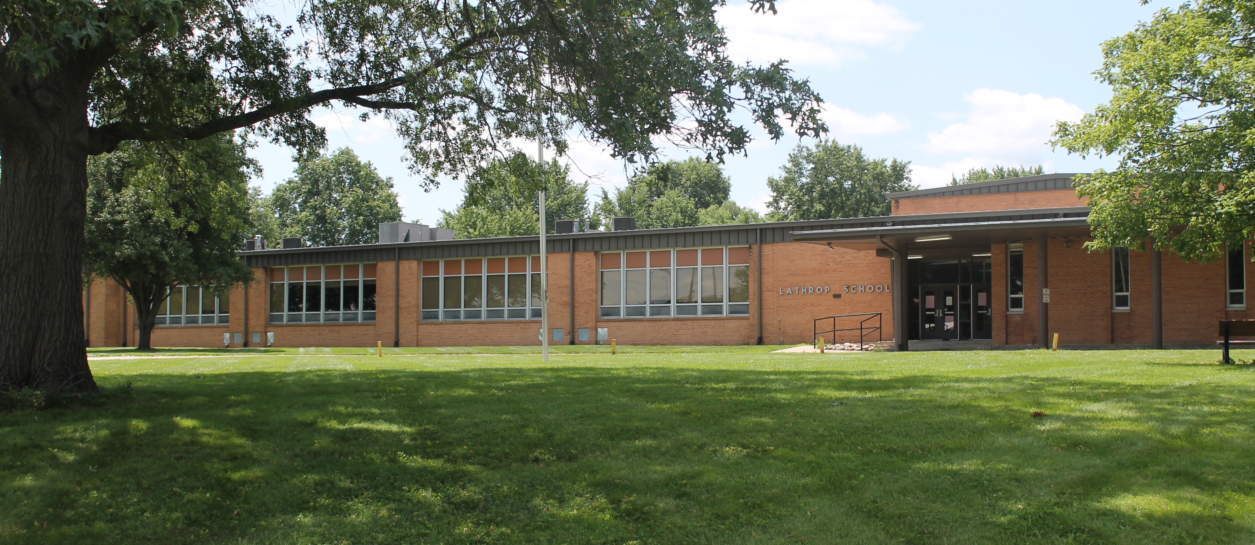 Front yard exterior view of Lathrop Elementary School