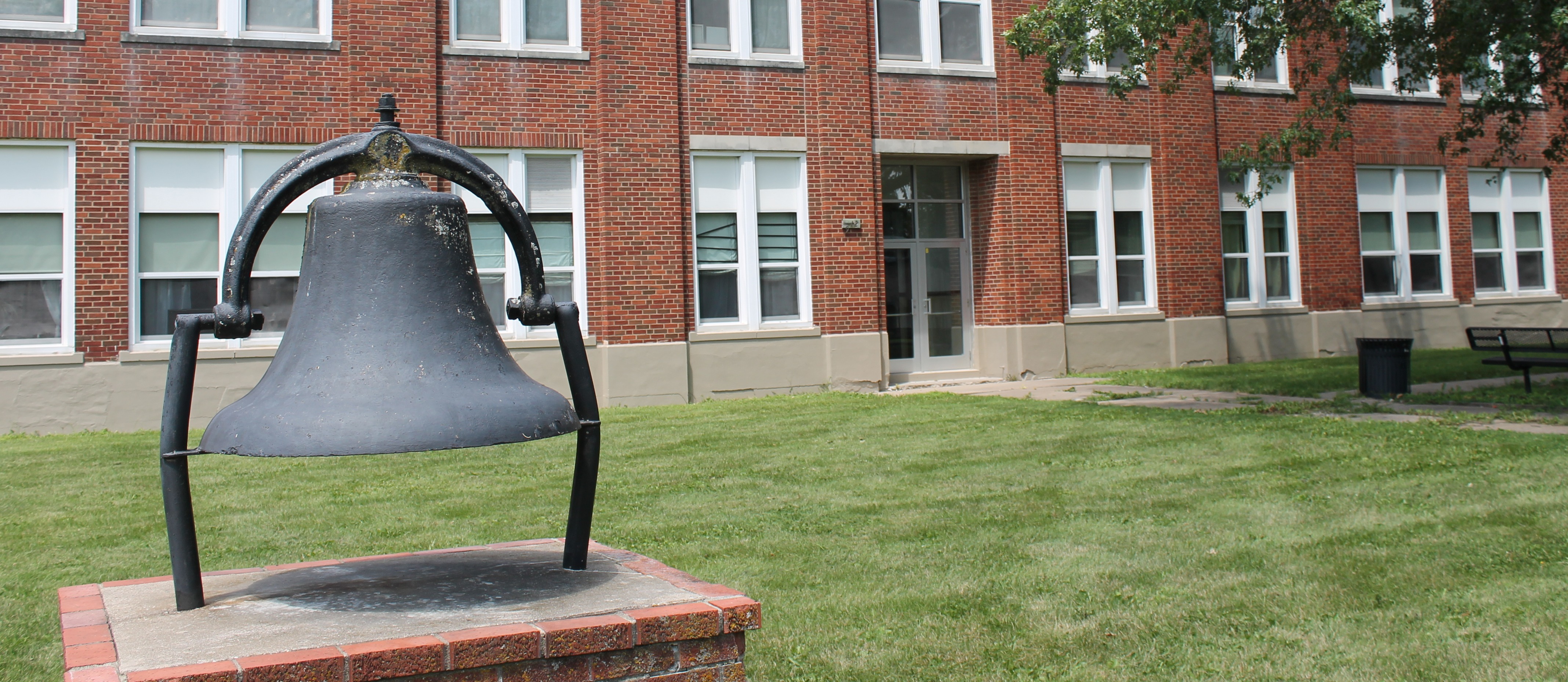 Lathrop Middle School building