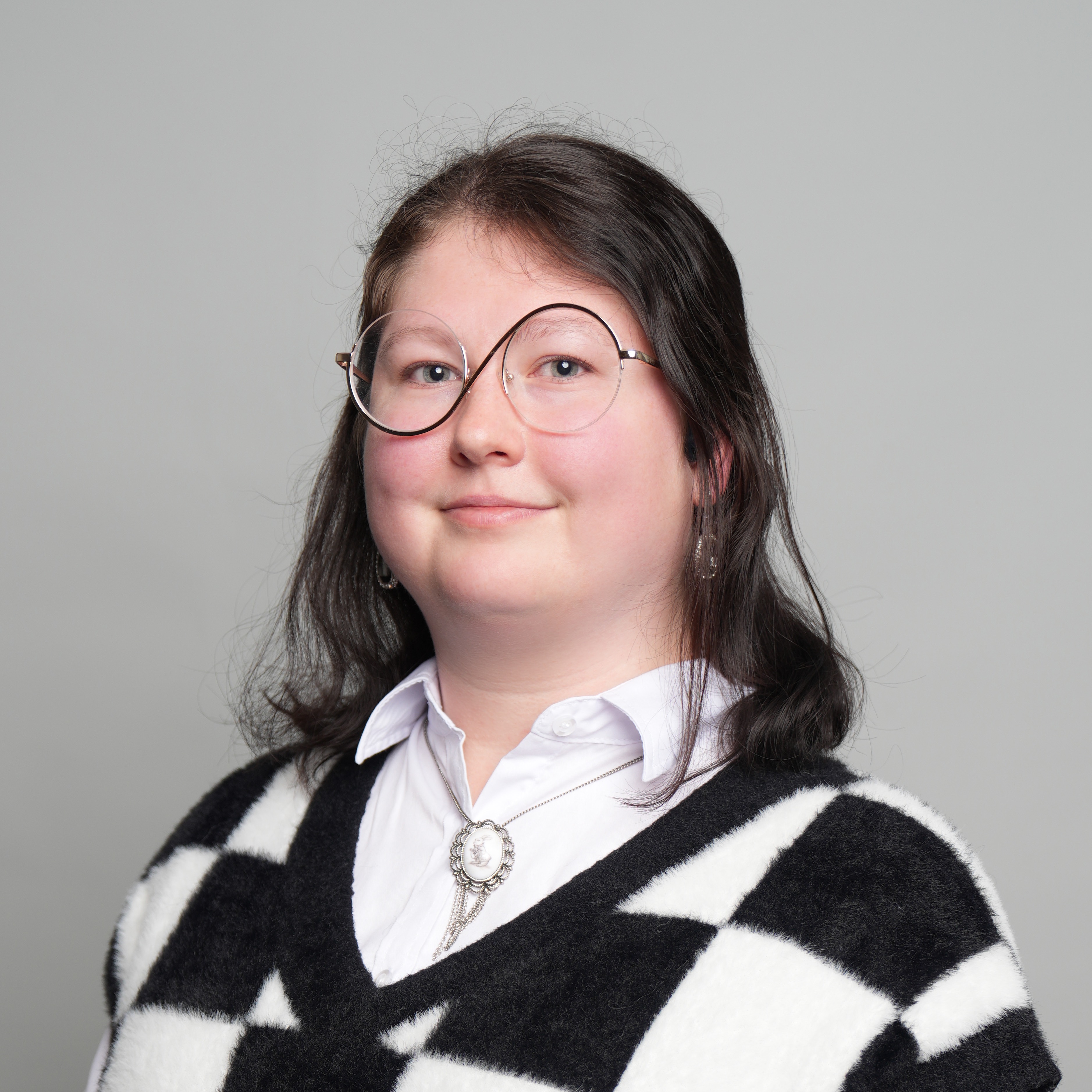 Kelly McCain Headshot