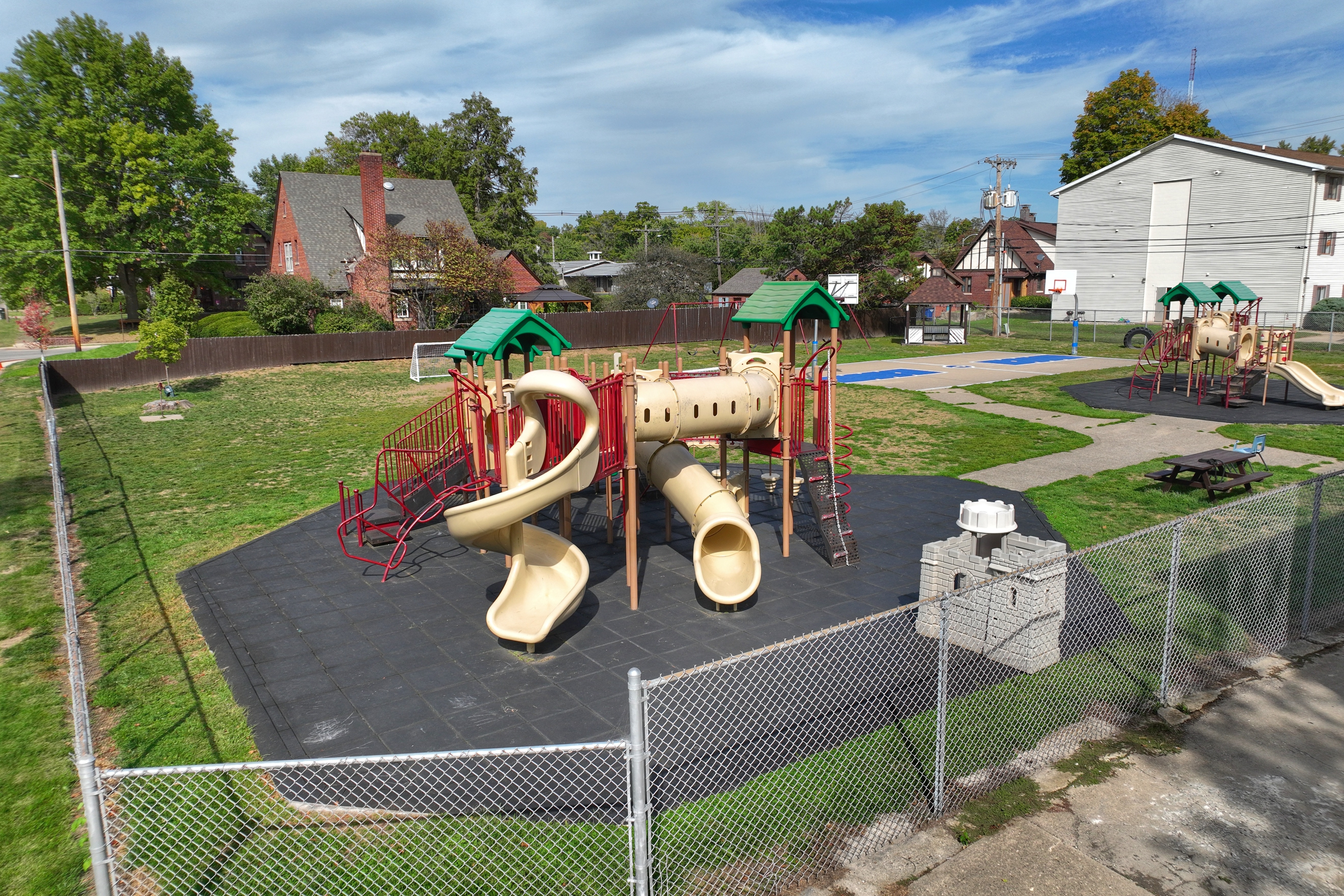 playground l