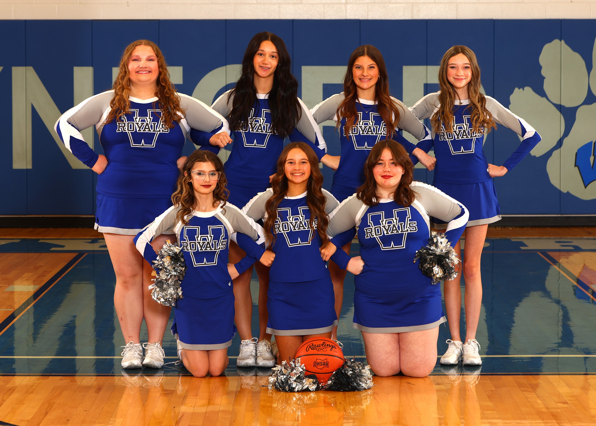 Middle School Cheerleaders