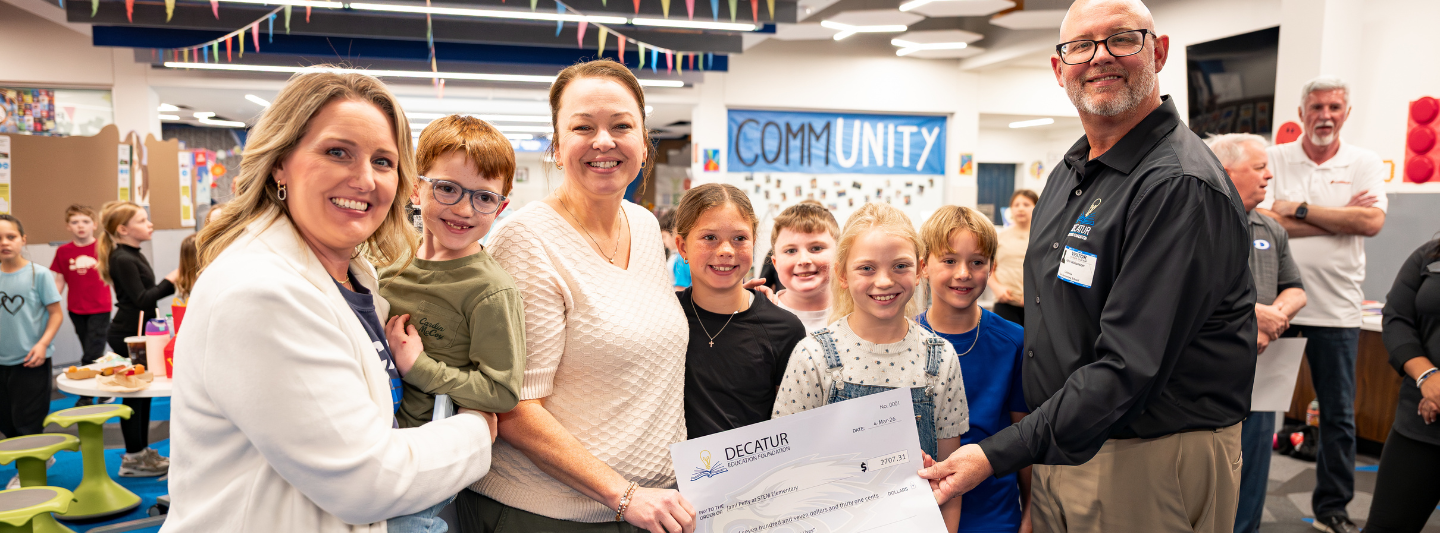 Grant recipients celebrate at Enis Elementary