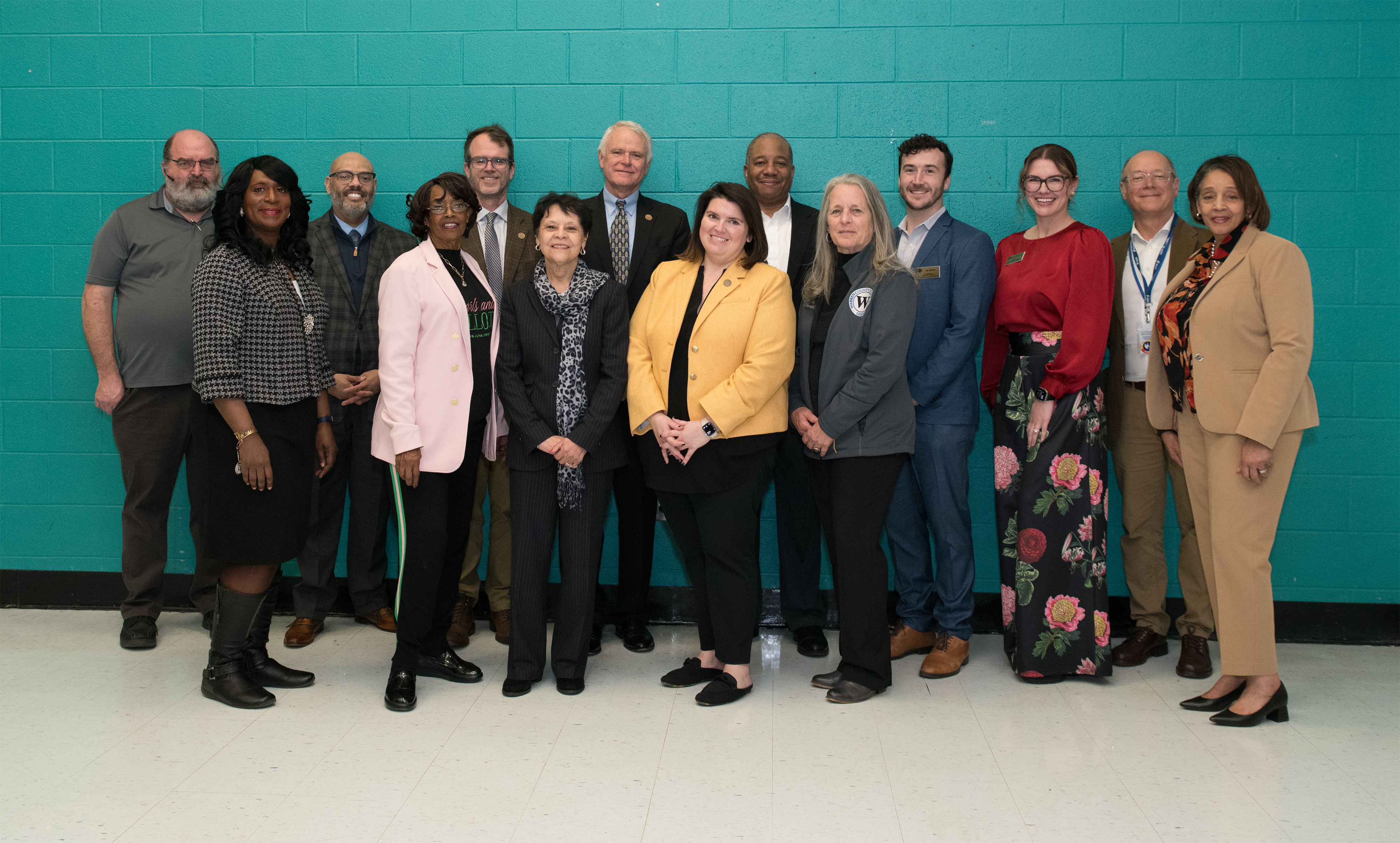 Warren County Middle School Golden Leaf Grant Superintendent Mo Green