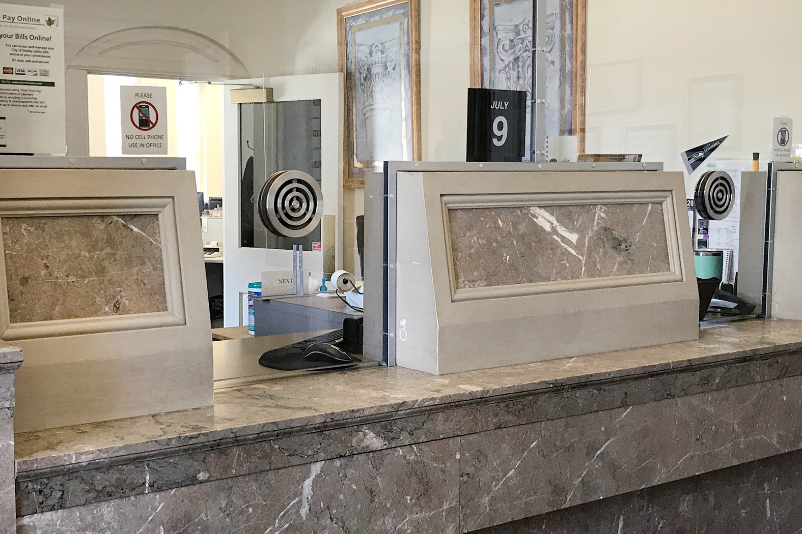 Customer Service Counter
