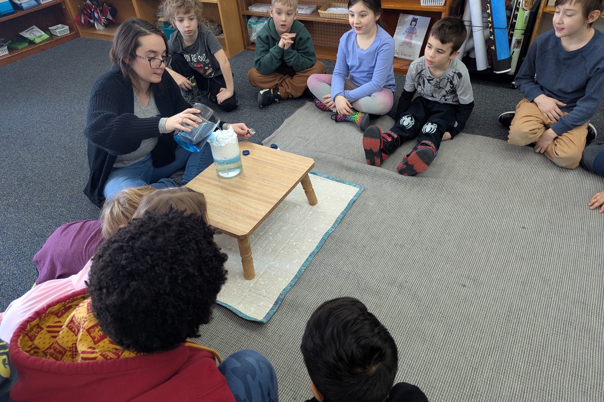 science demo to LE students