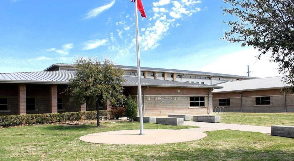 Borchardt Front of Campus