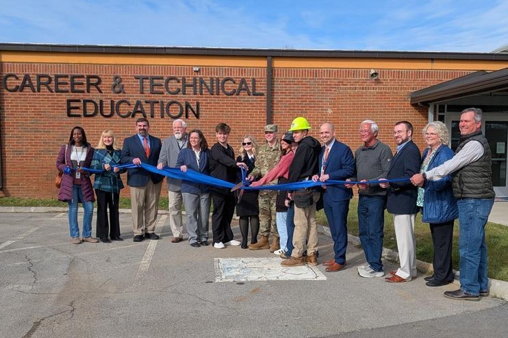 CTE ribbon cutting