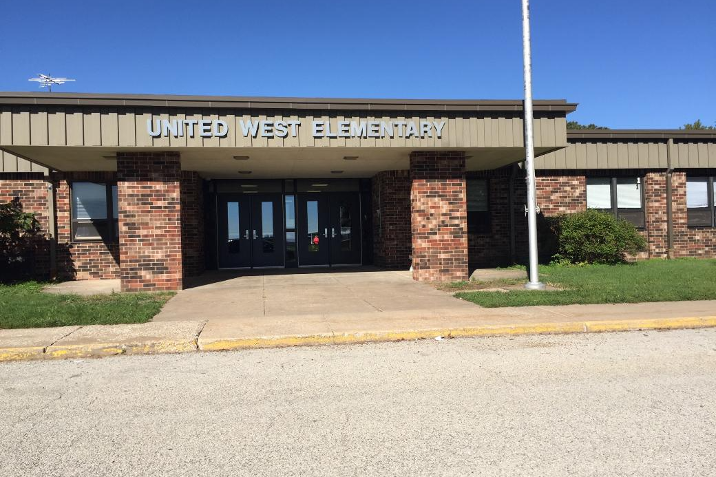 picture of west elementary building